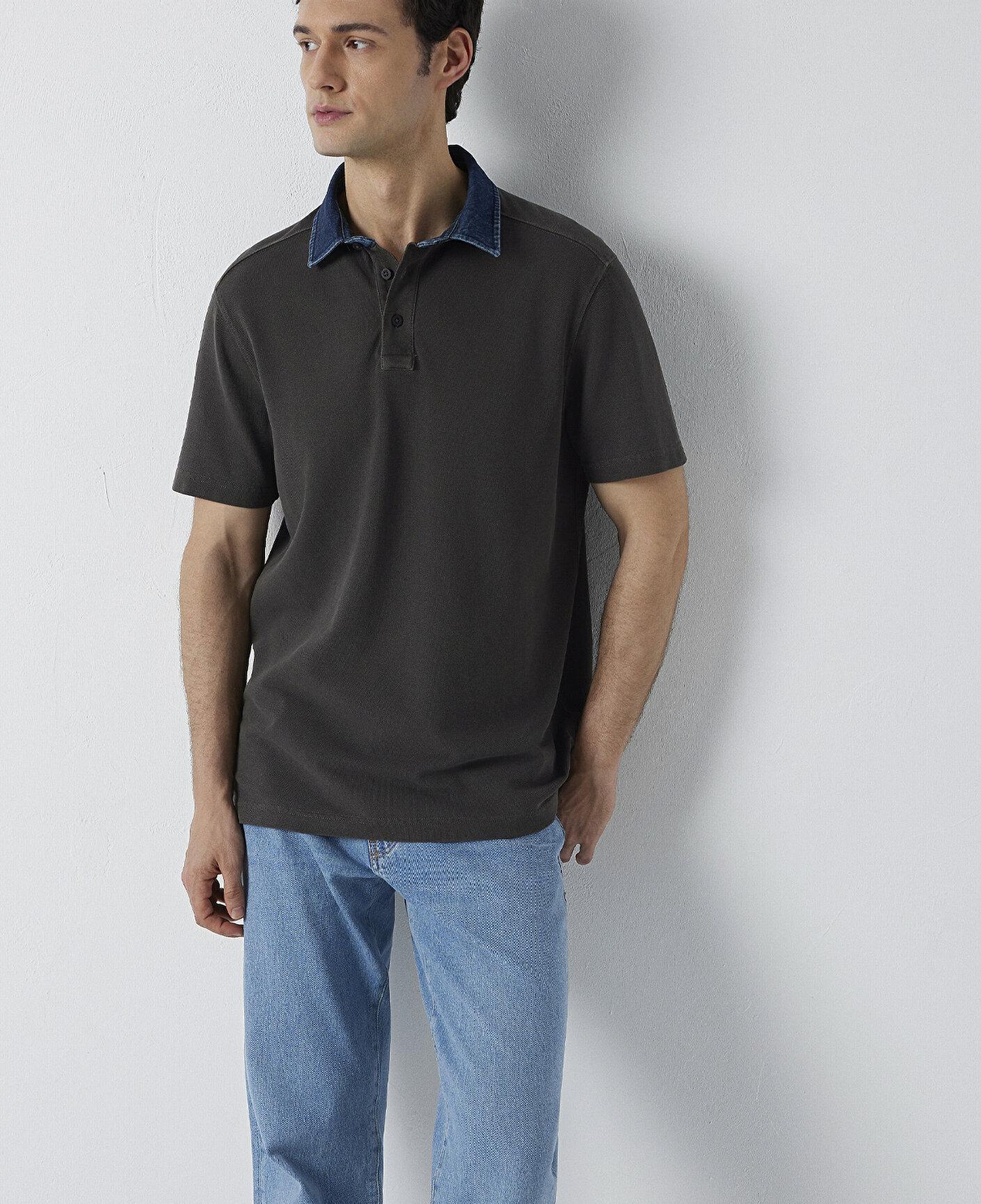 Mavi Yaka Detaylı Kahverengi Polo Tişört Regular Fit / Normal Kesim 0613659-70219