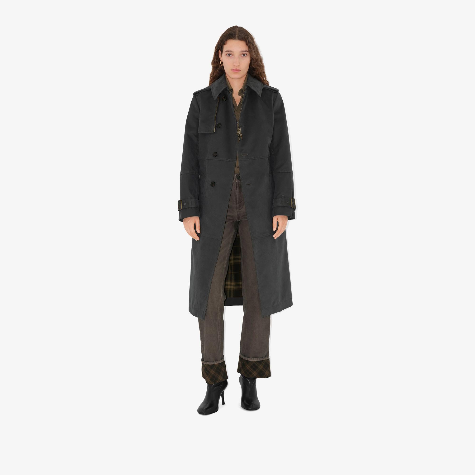 Burberry Kadın Siyah Pardesu