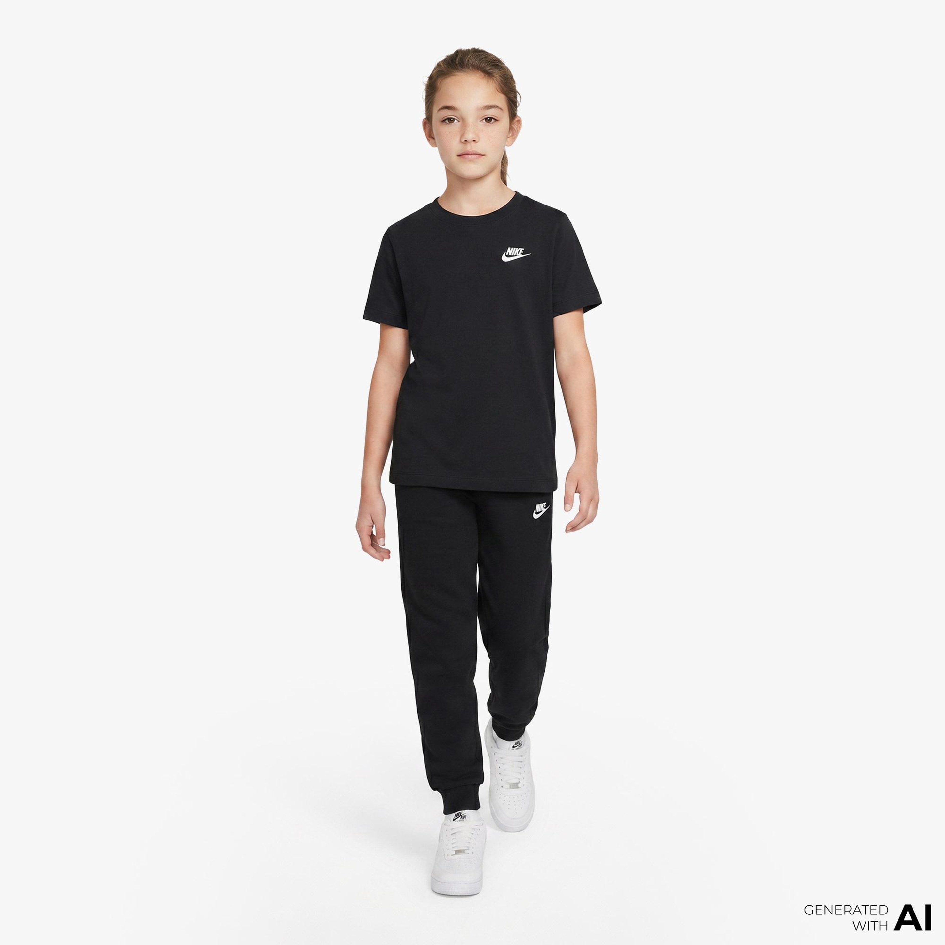 Nike Sportswear Futura Çocuk Siyah T-Shirt