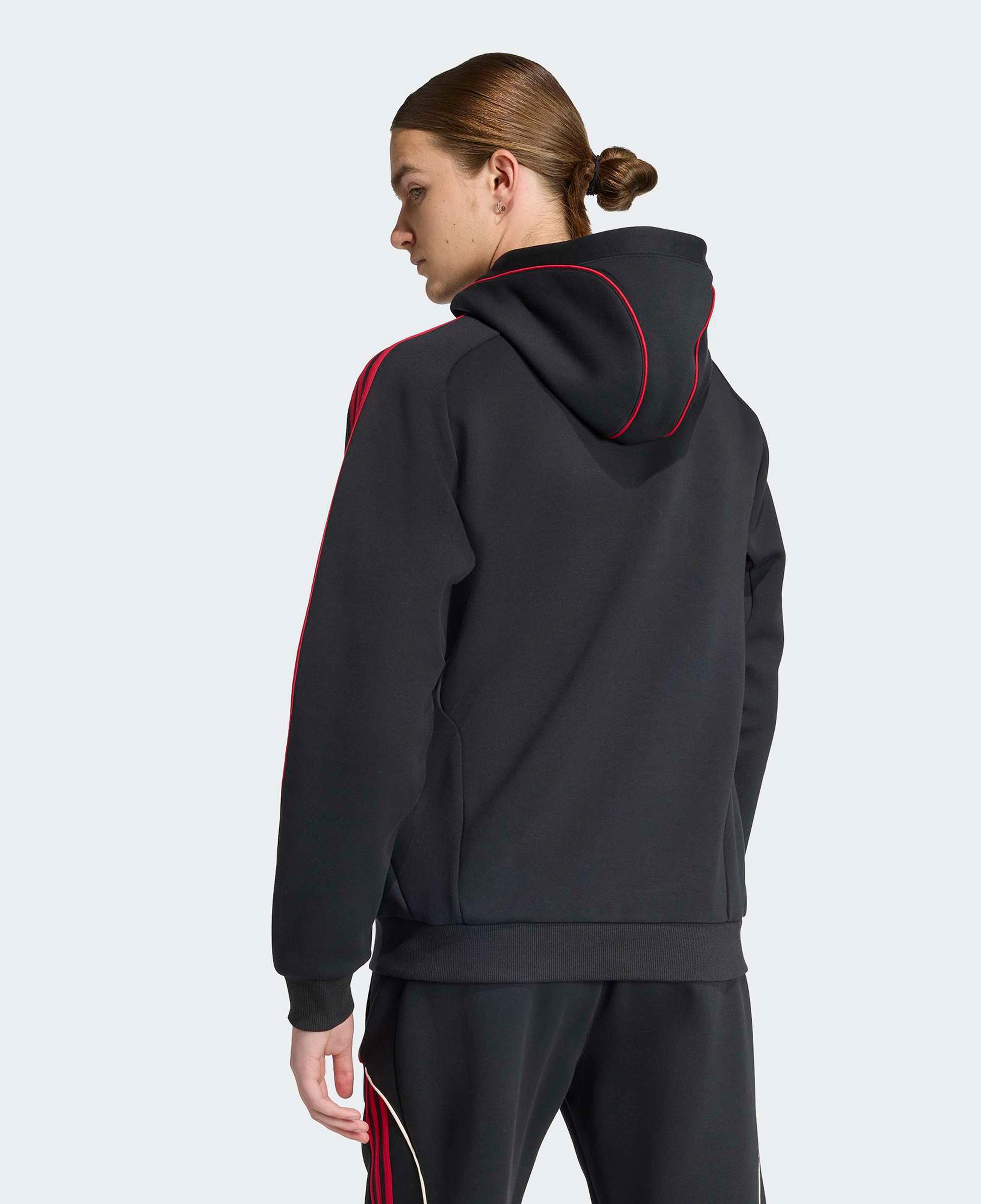 adidas Liverpool Fc Ubp Doubleknit
Erkek Siyah Futbol Sweatshirt