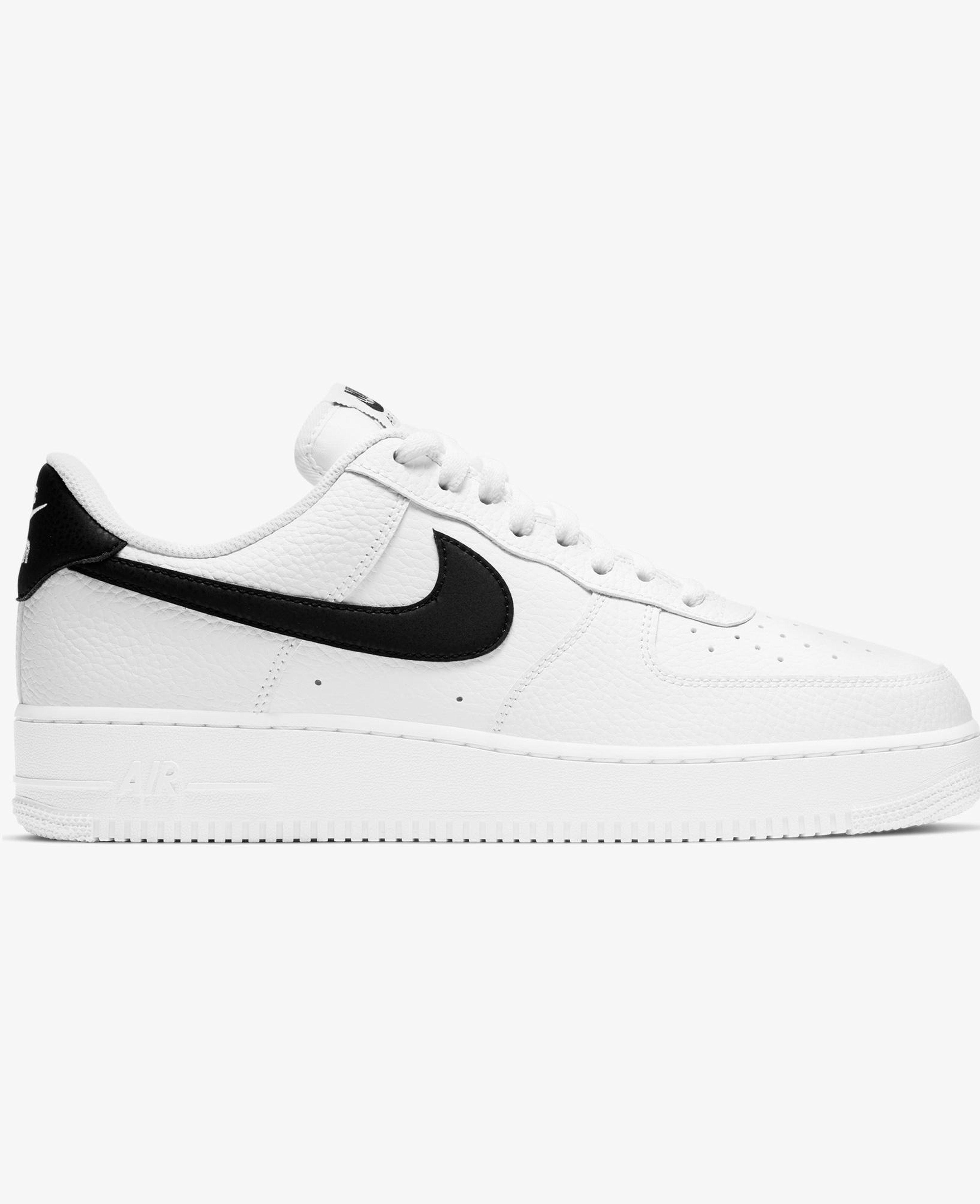 Nike Air Force 1 '07 Erkek Beyaz Spor Ayakkabı