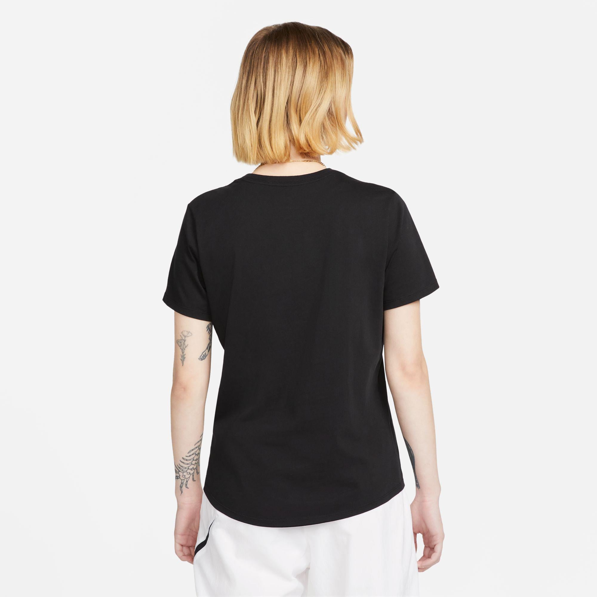 Nike Sportswear Club Kadın Siyah T-Shirt