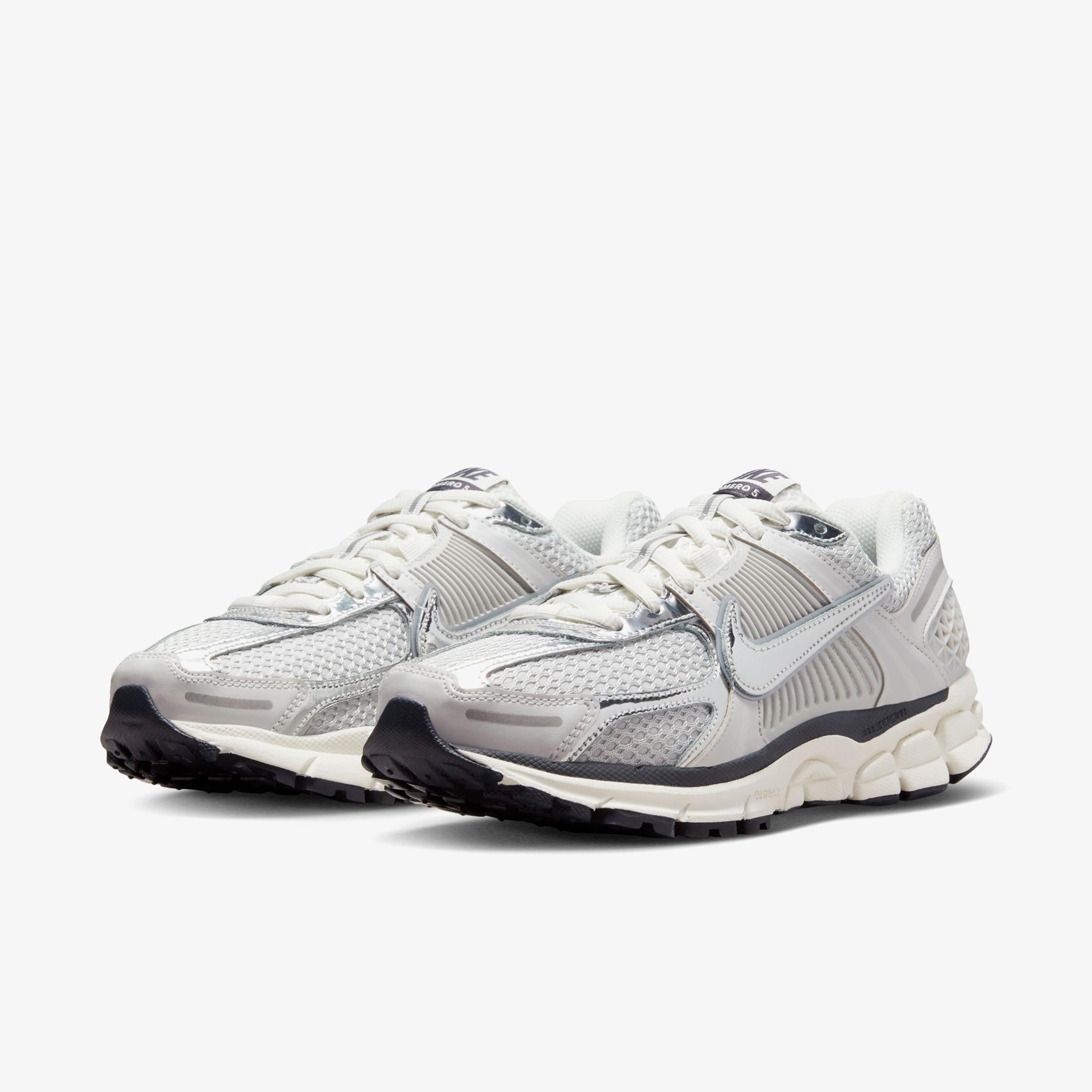Nike Zoom Vomero 5 Kadın Gri Spor Ayakkabı