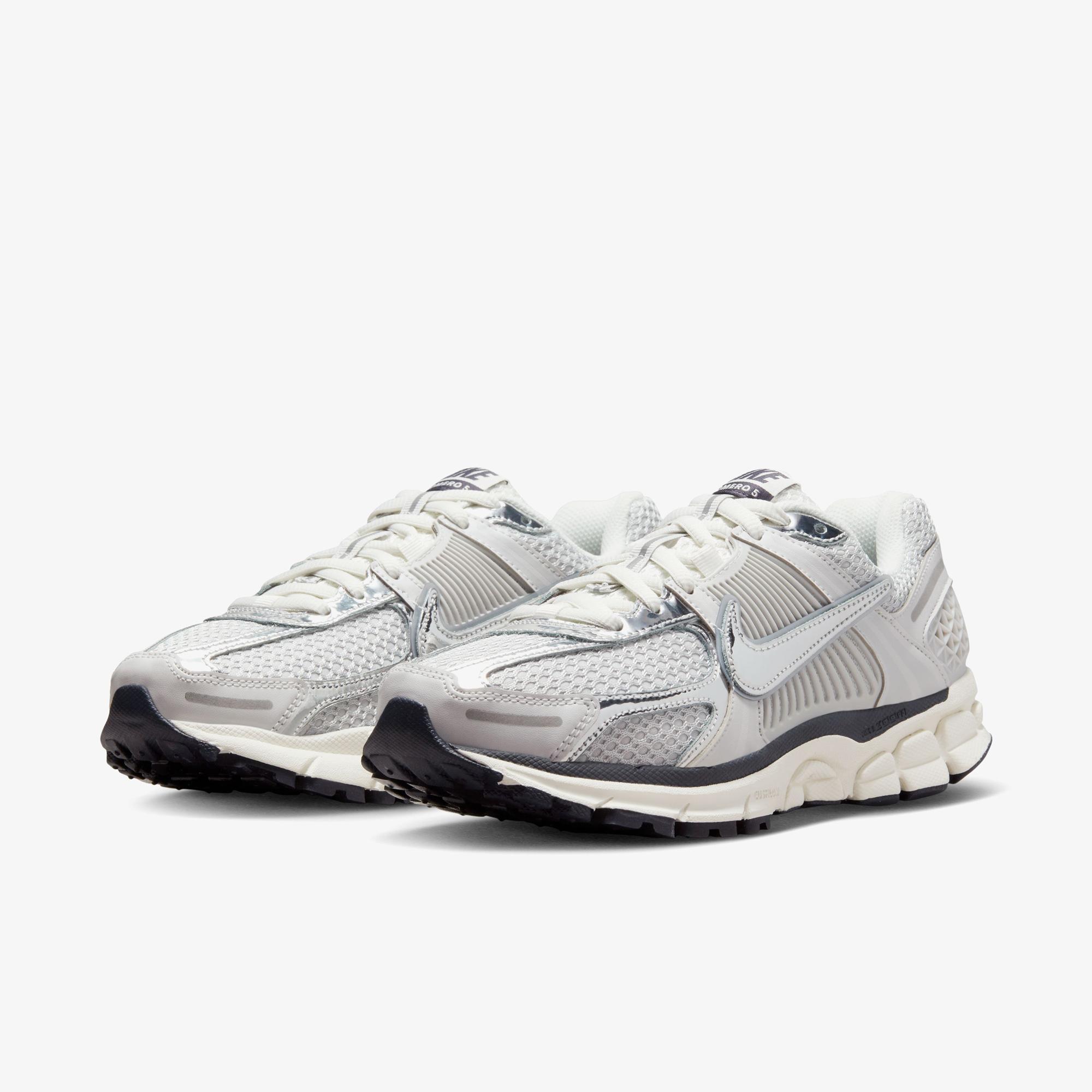 Nike Zoom Vomero 5 Kadın Gri Spor Ayakkabı