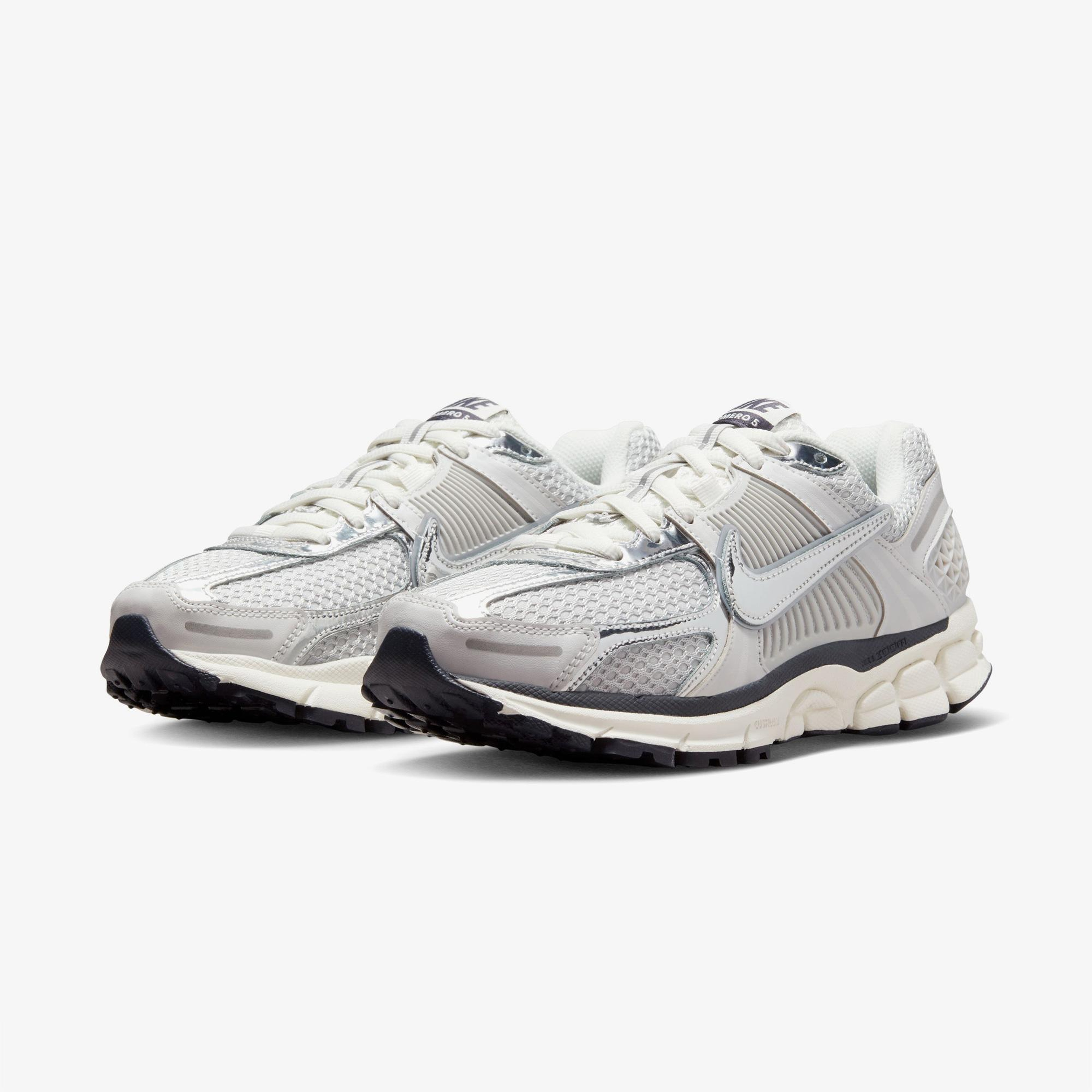 Nike Zoom Vomero 5 Kadın Gri Spor Ayakkabı