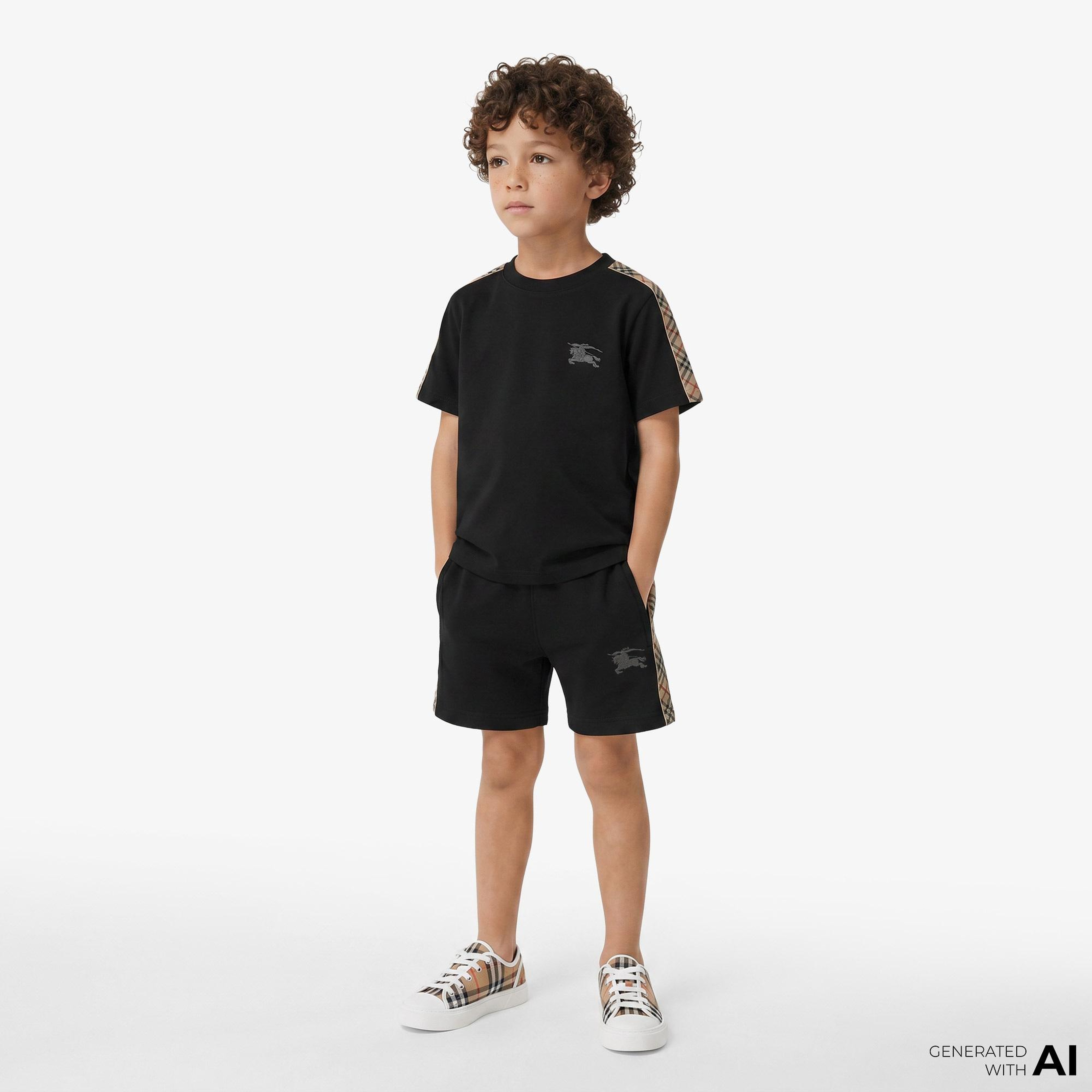 Burberry Benny Check Trim Cotton Çocuk Siyah Şort
