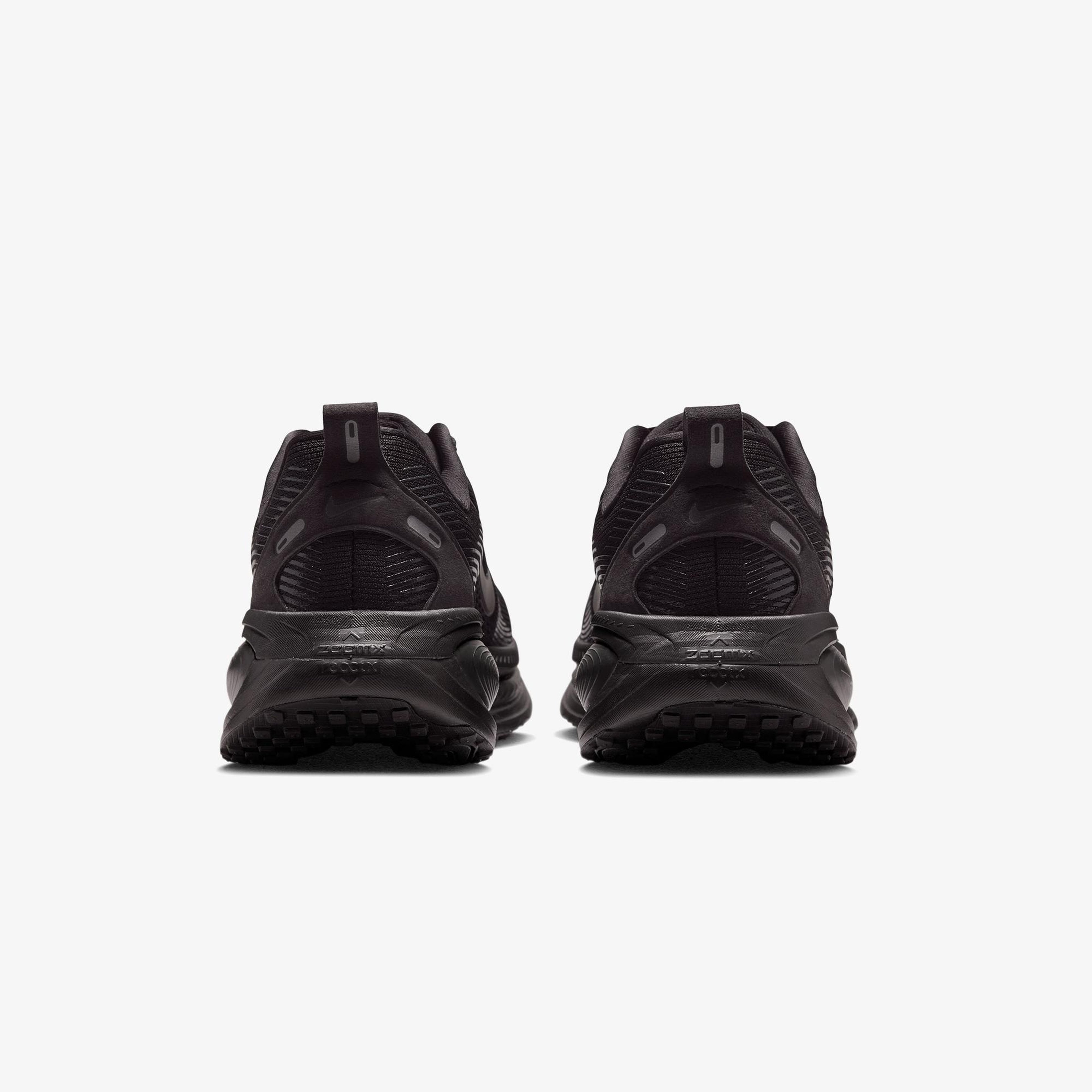 Nike Vomero 18 Kadın Siyah Koşu Ayakkabısı