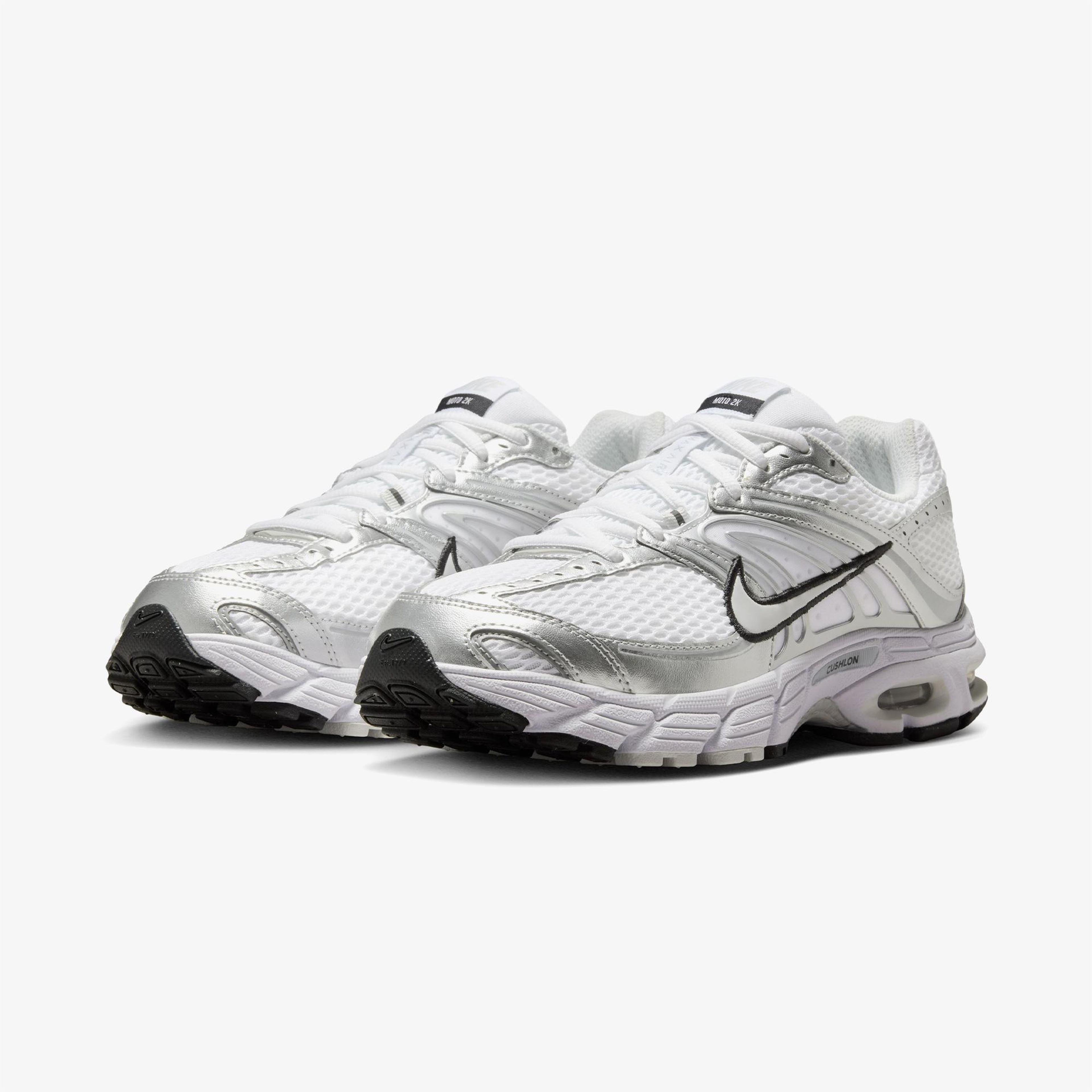 Nike Air Max Moto Kadın Beyaz Spor Ayakkabı
