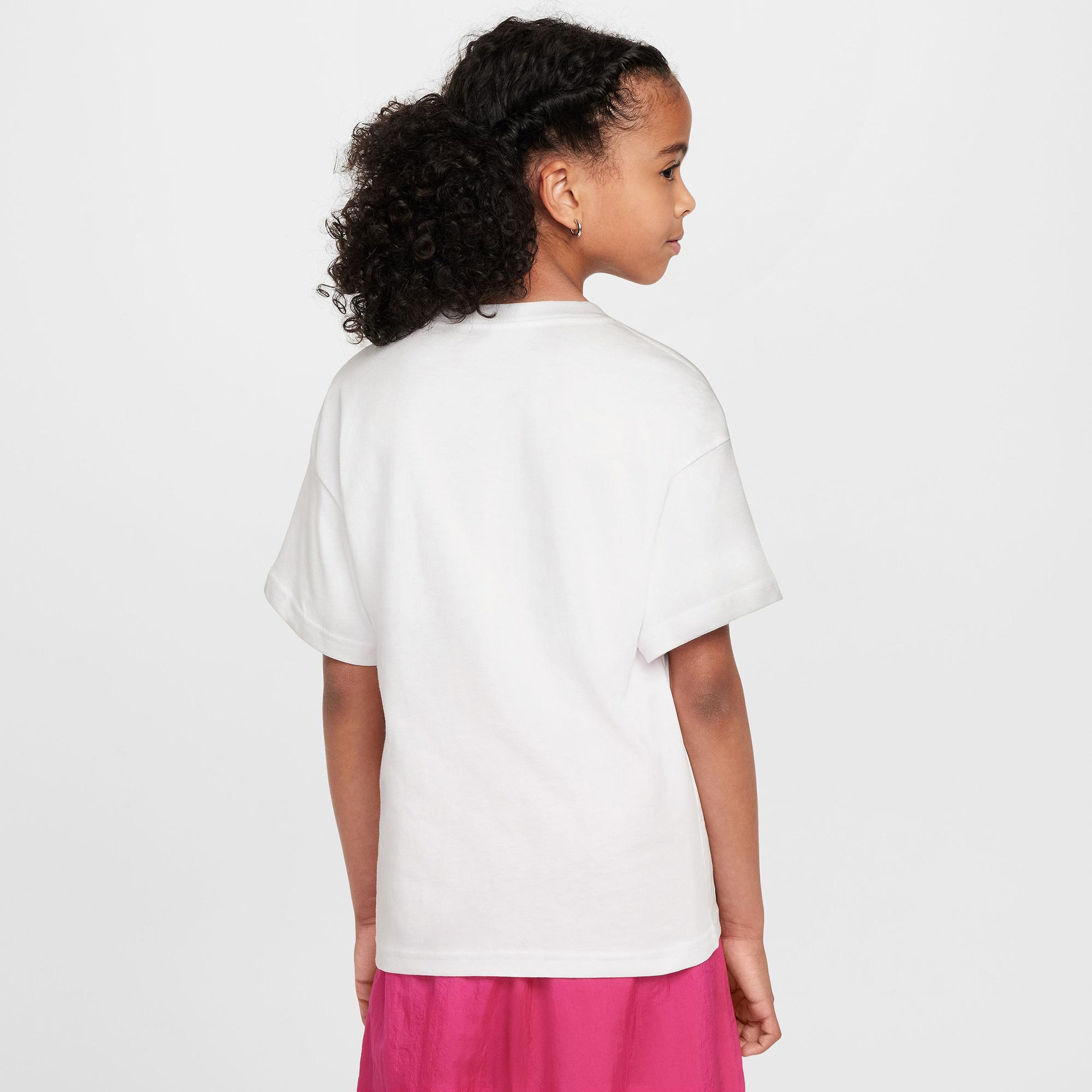Nike Sportswear Essentials Çocuk Beyaz T-Shirt