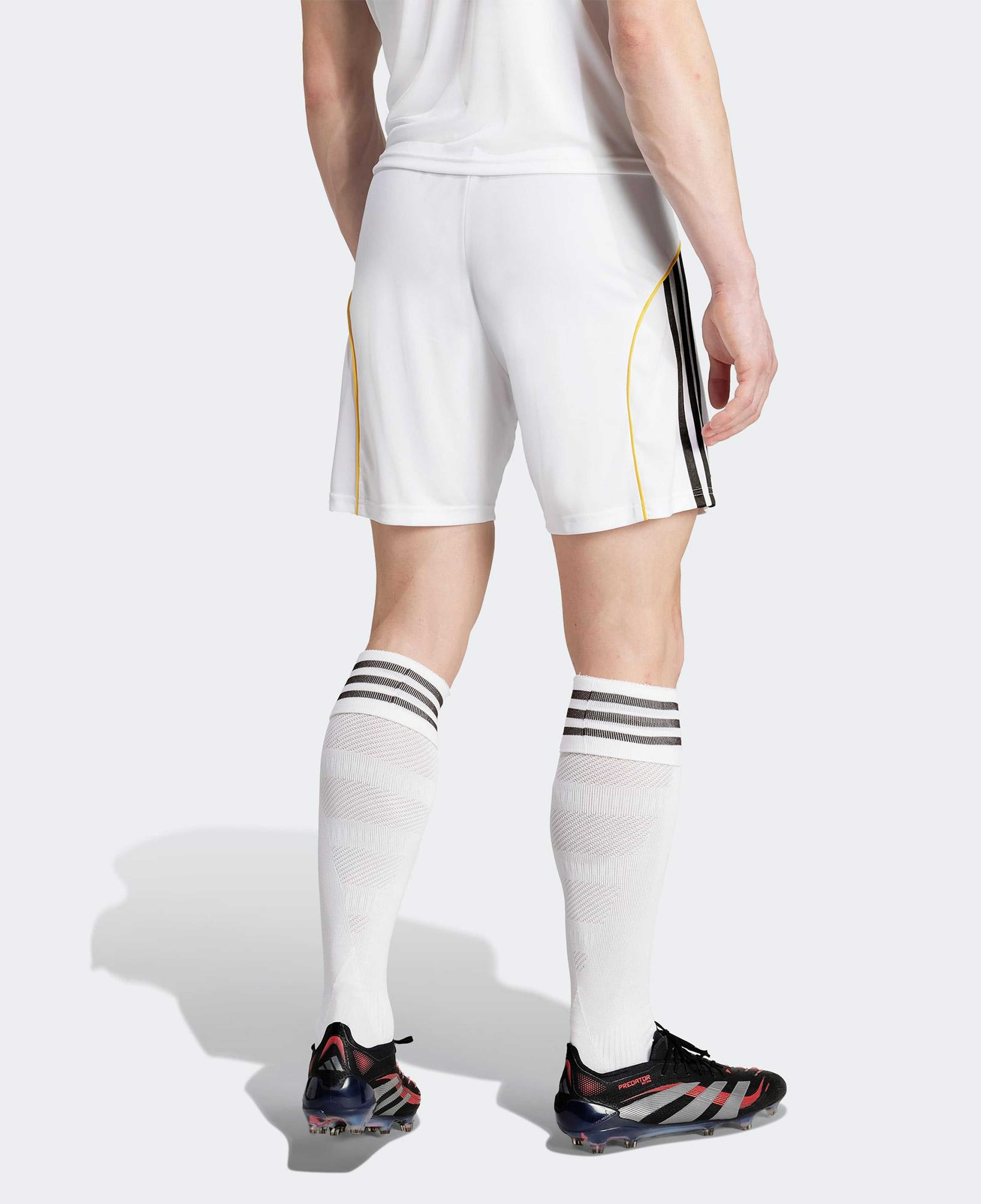adidas Real Madrid 25-26 Home Erkek Beyaz Futbol Şortu