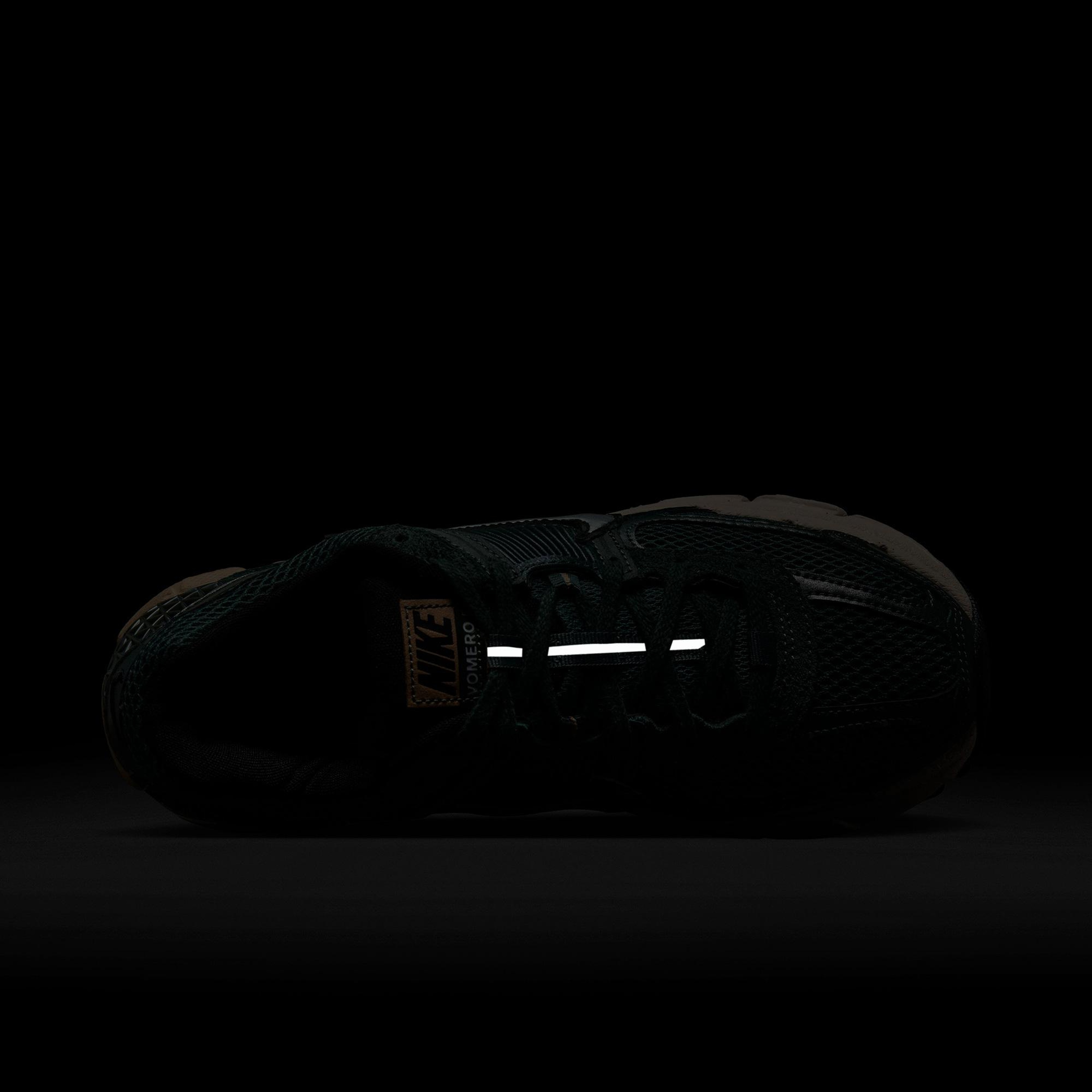 Nike Zoom Vomero 5 Kadın Yeşil Spor Ayakkabı