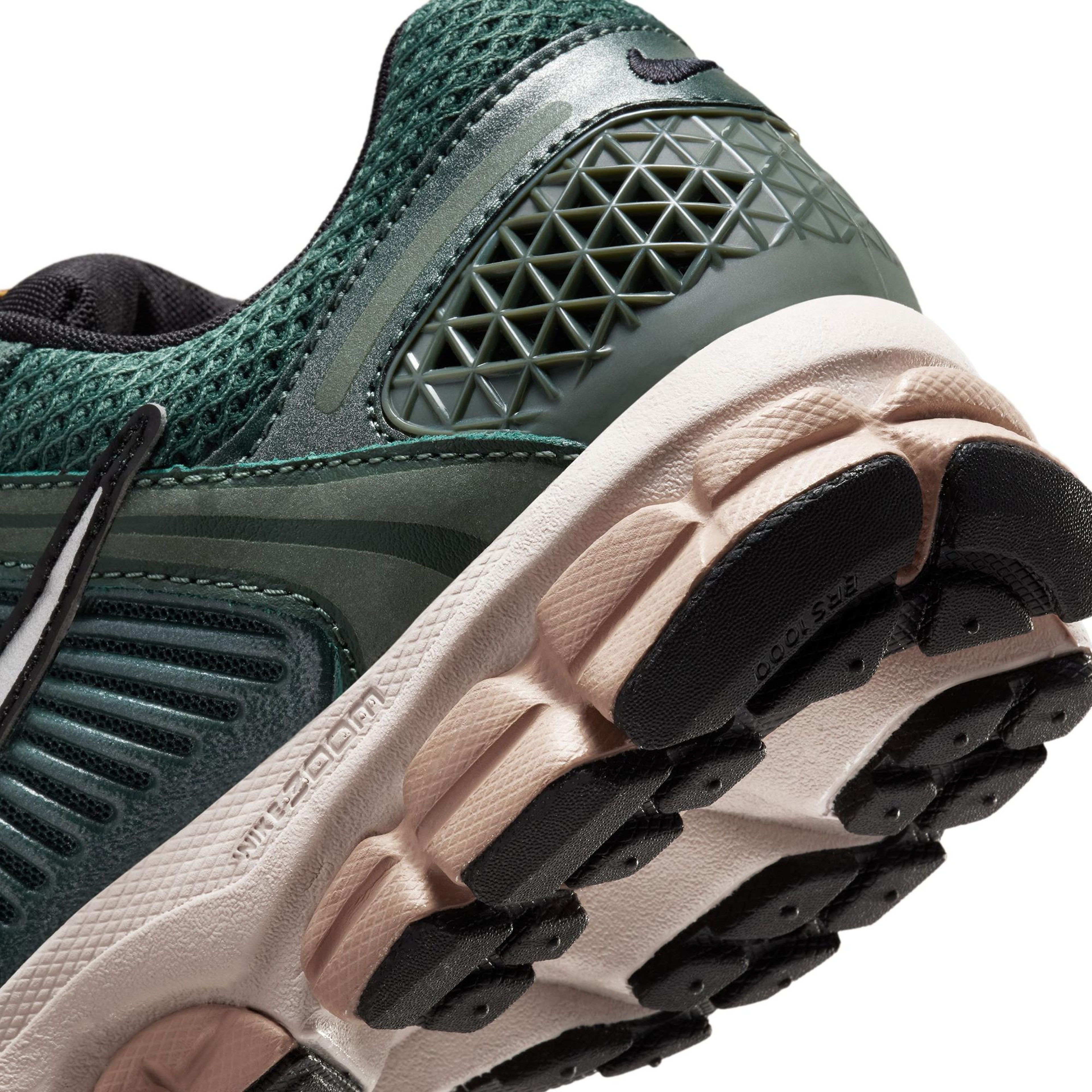 Nike Zoom Vomero 5 Kadın Yeşil Spor Ayakkabı
