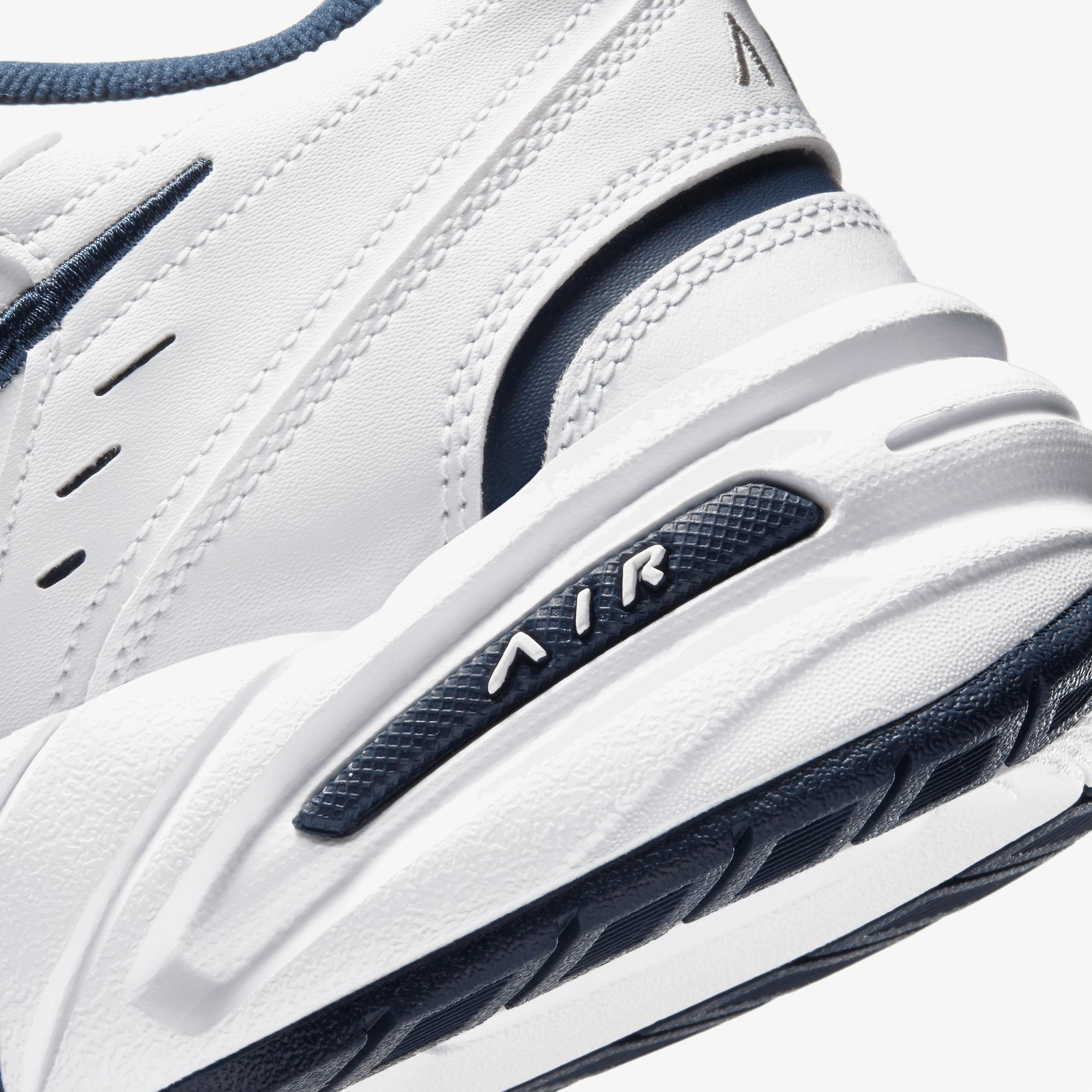Nike Air Monarch IV Erkek Beyaz Spor Ayakkabı