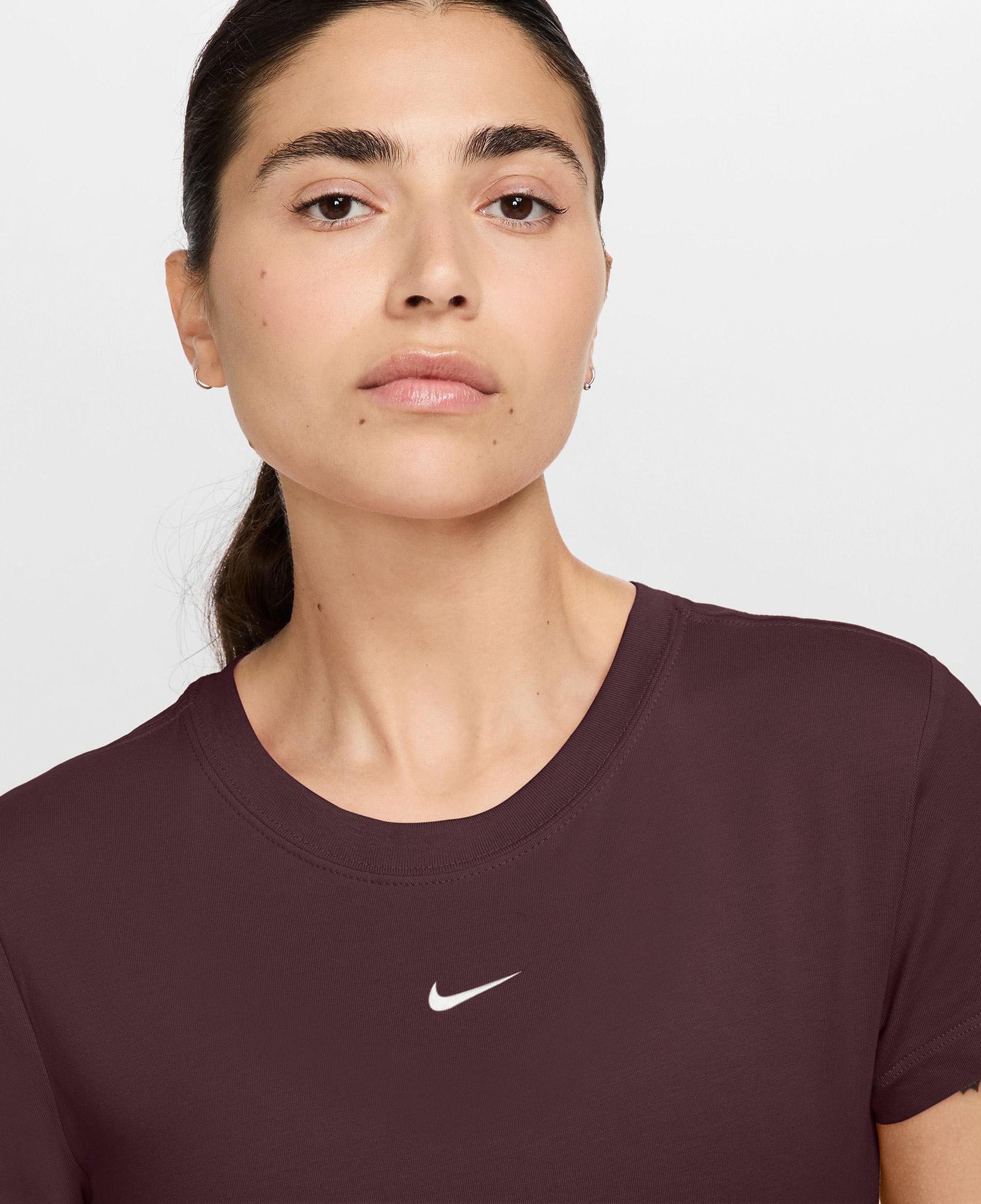Nike Sportswear Chill Knit Kadın Bordo T-Shirt