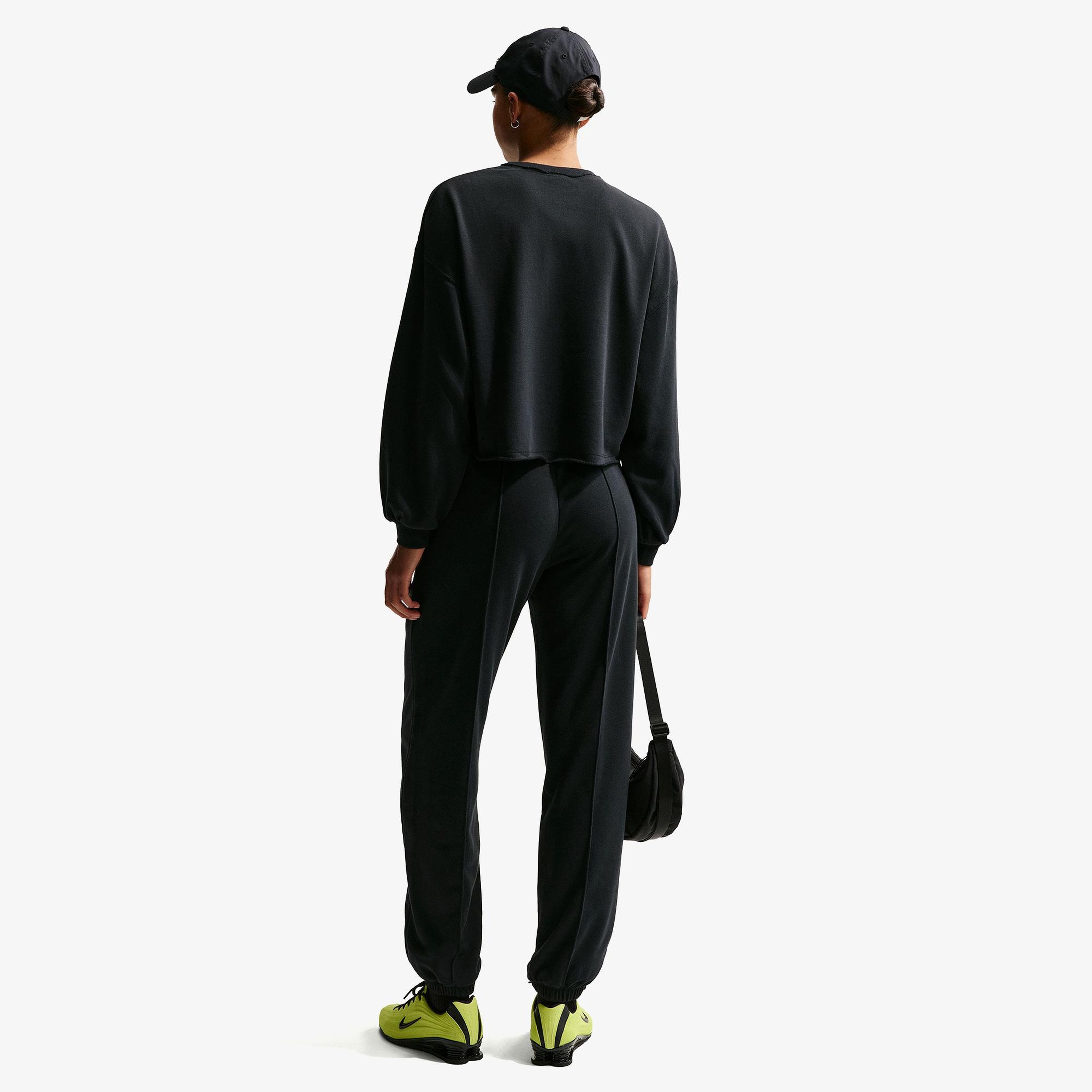Nike Sportswear Chill Terry Kadın Siyah Sweatshirt