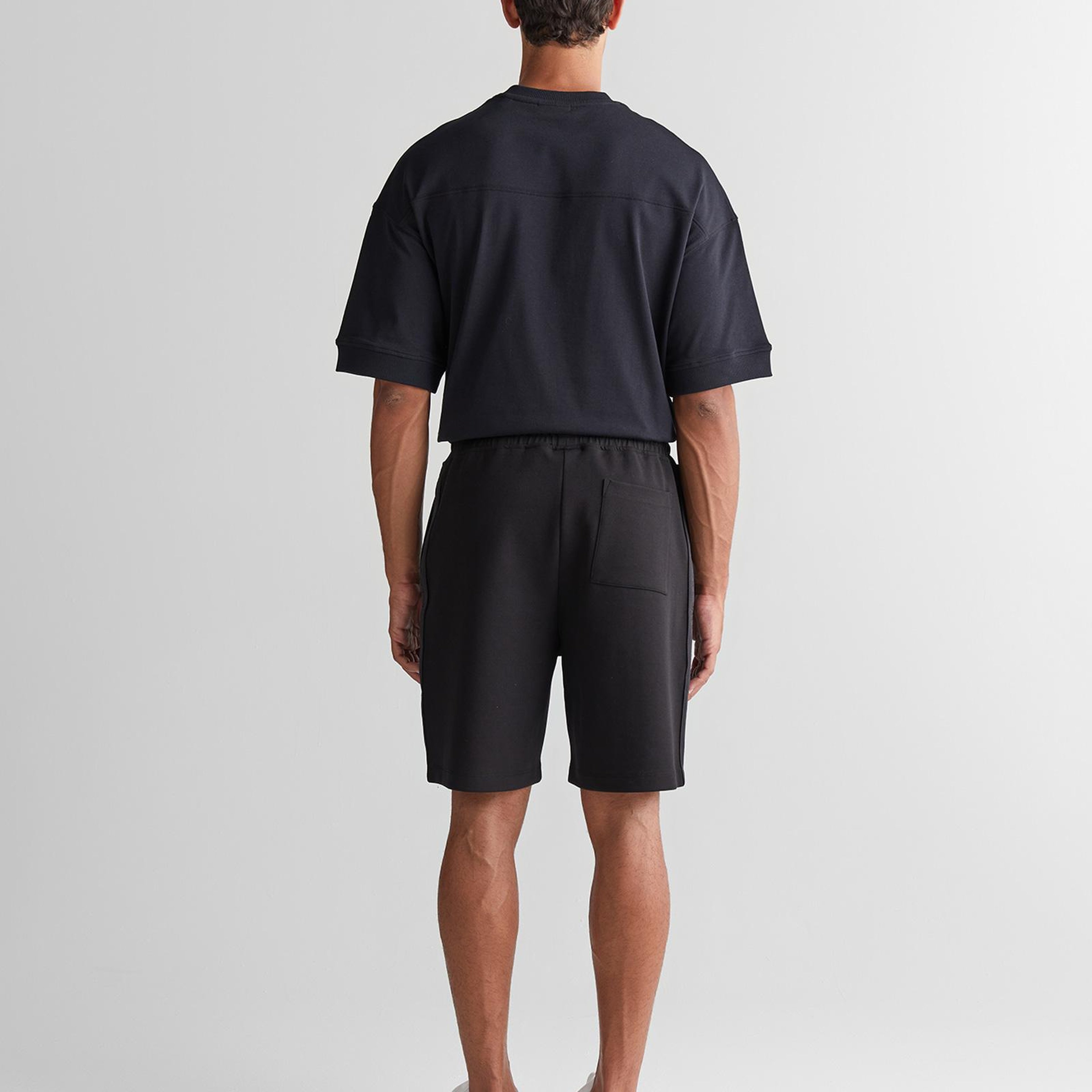 GANT Erkek Siyah Regular Fit Logolu Şort