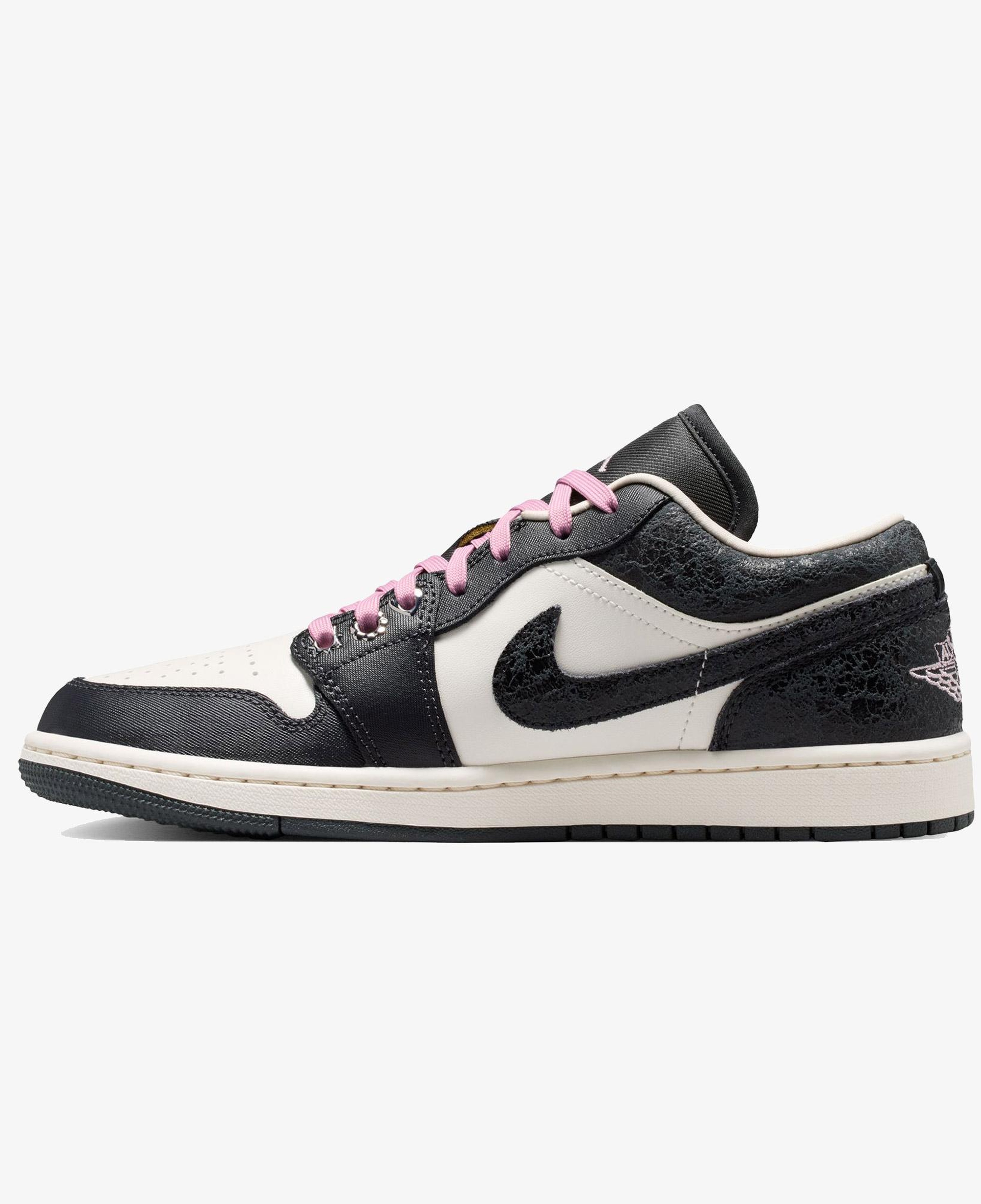 Jordan Air 1 Low SE Kadın Siyah Spor Ayakkabı