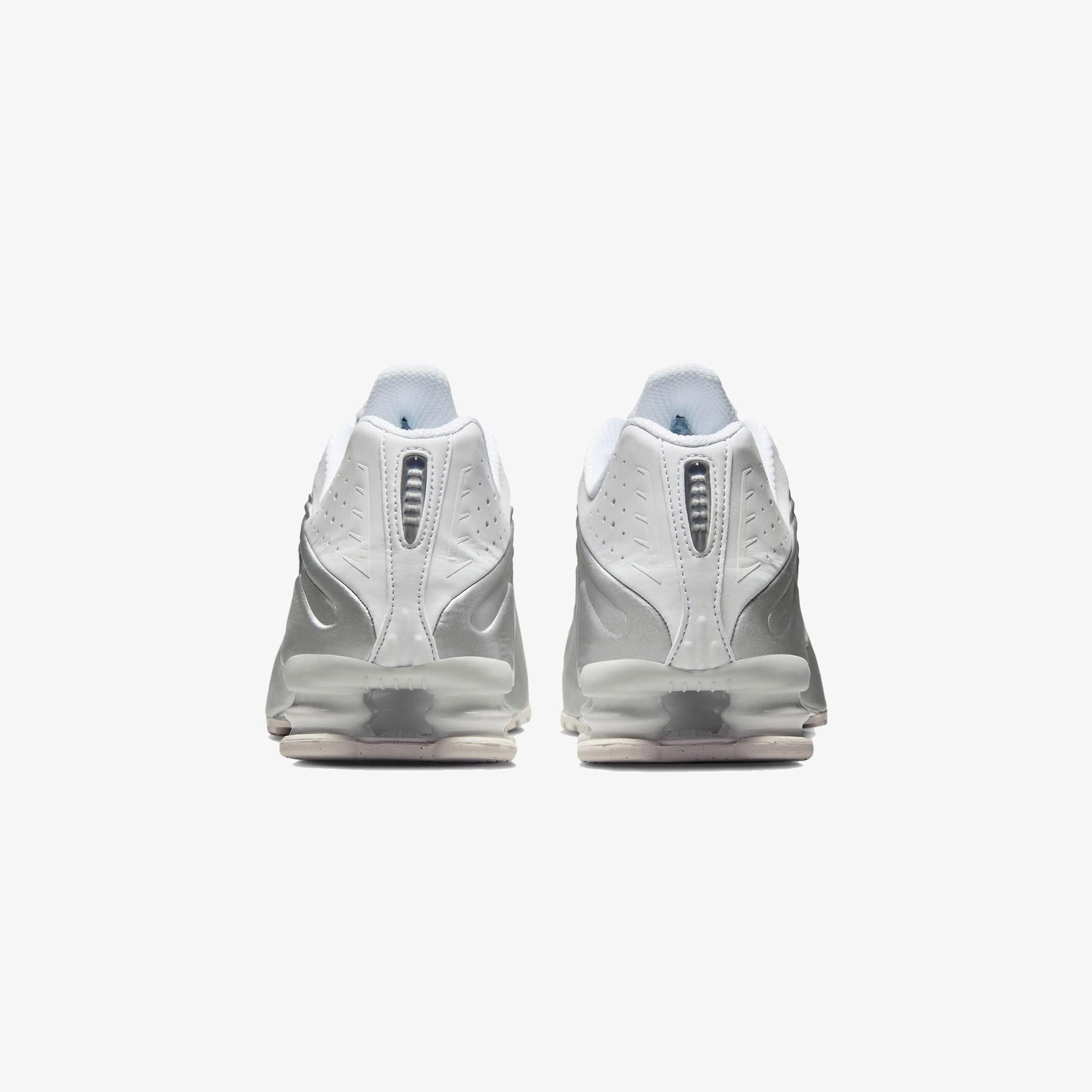 Nike Shox R4 Erkek Gri Spor Ayakkabı