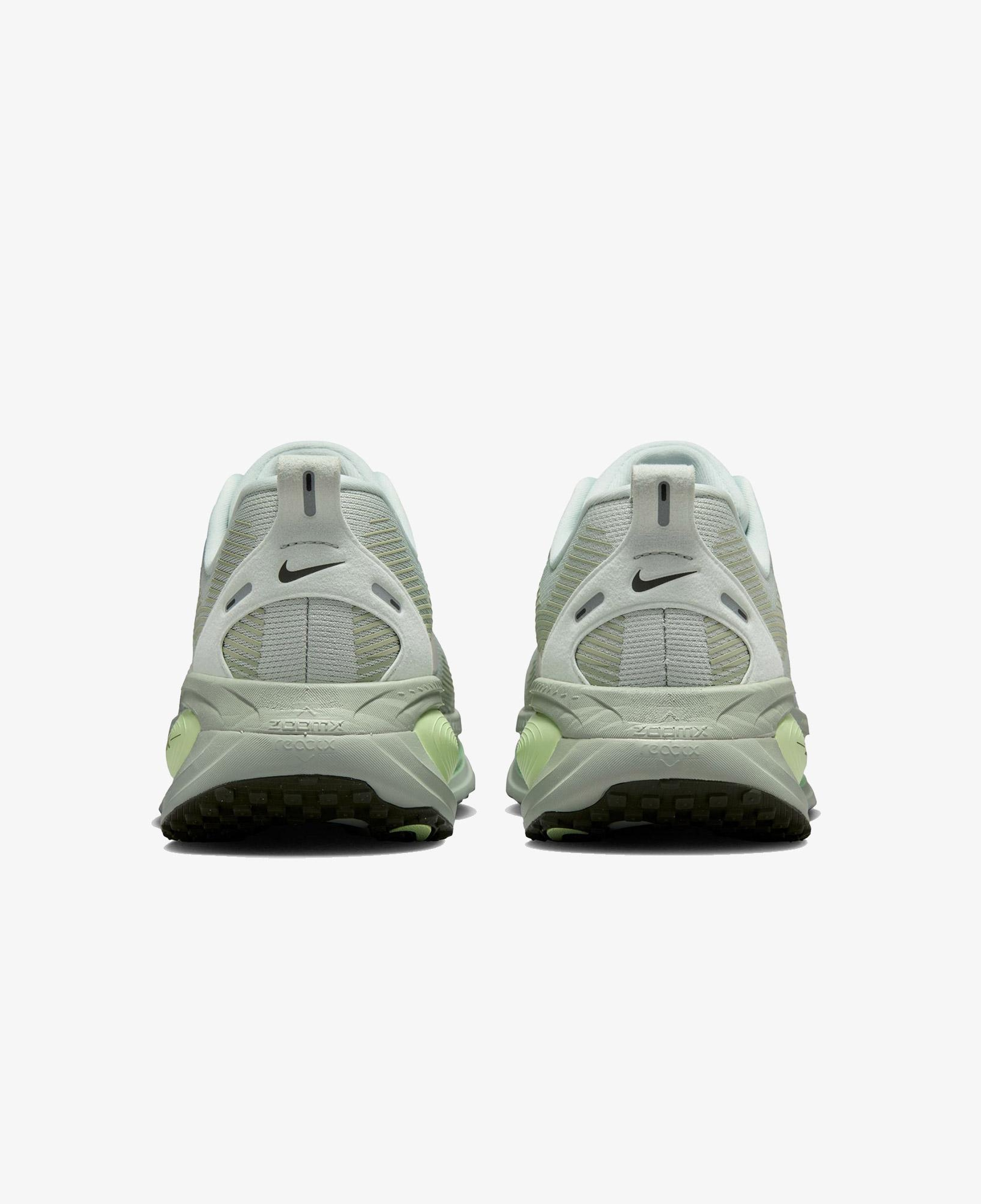 Nike Vomero 18 Erkek Haki Koşu Ayakkabısı