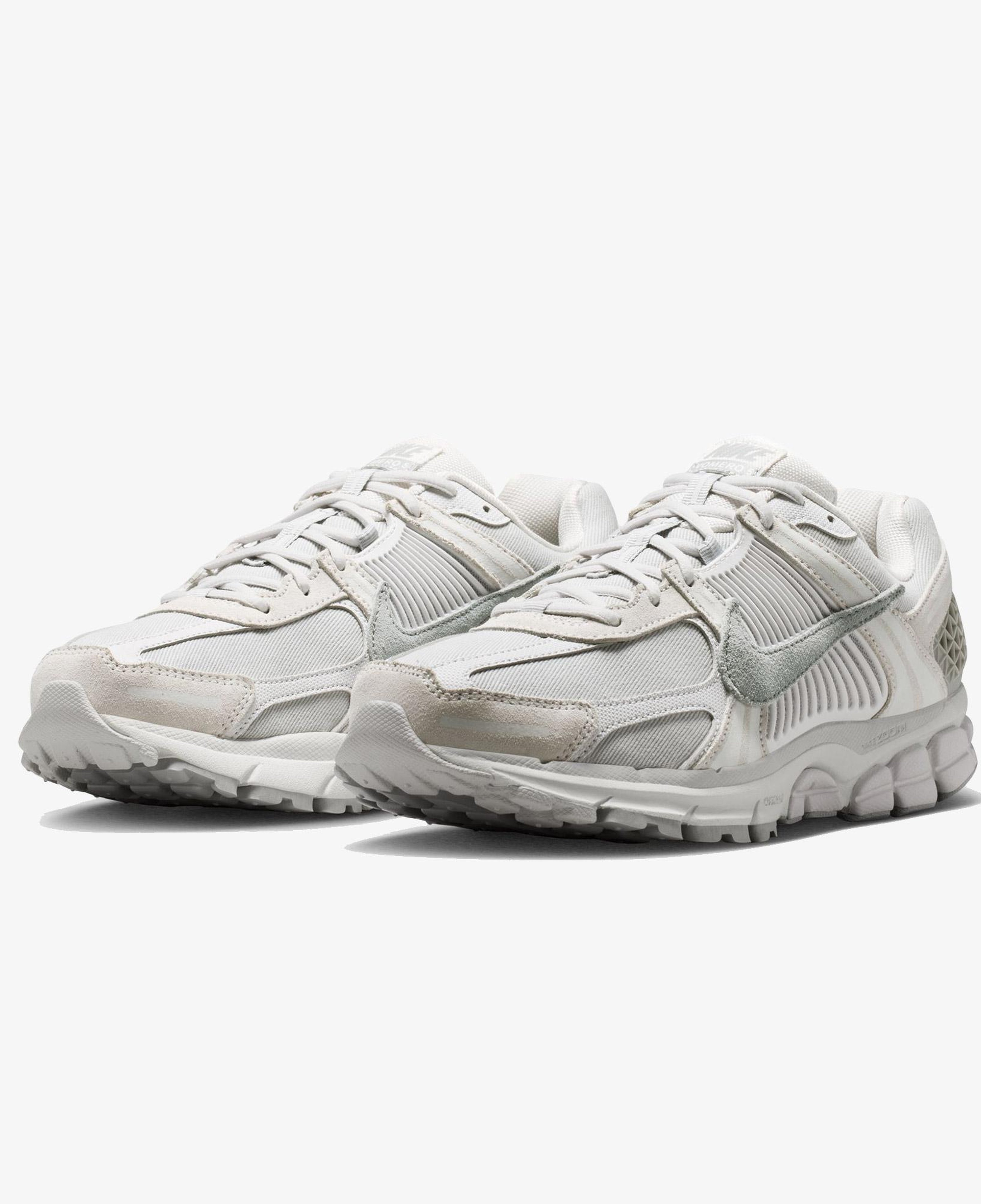 Nike Zoom Vomero 5 SE Erkek Gri Spor Ayakkabı