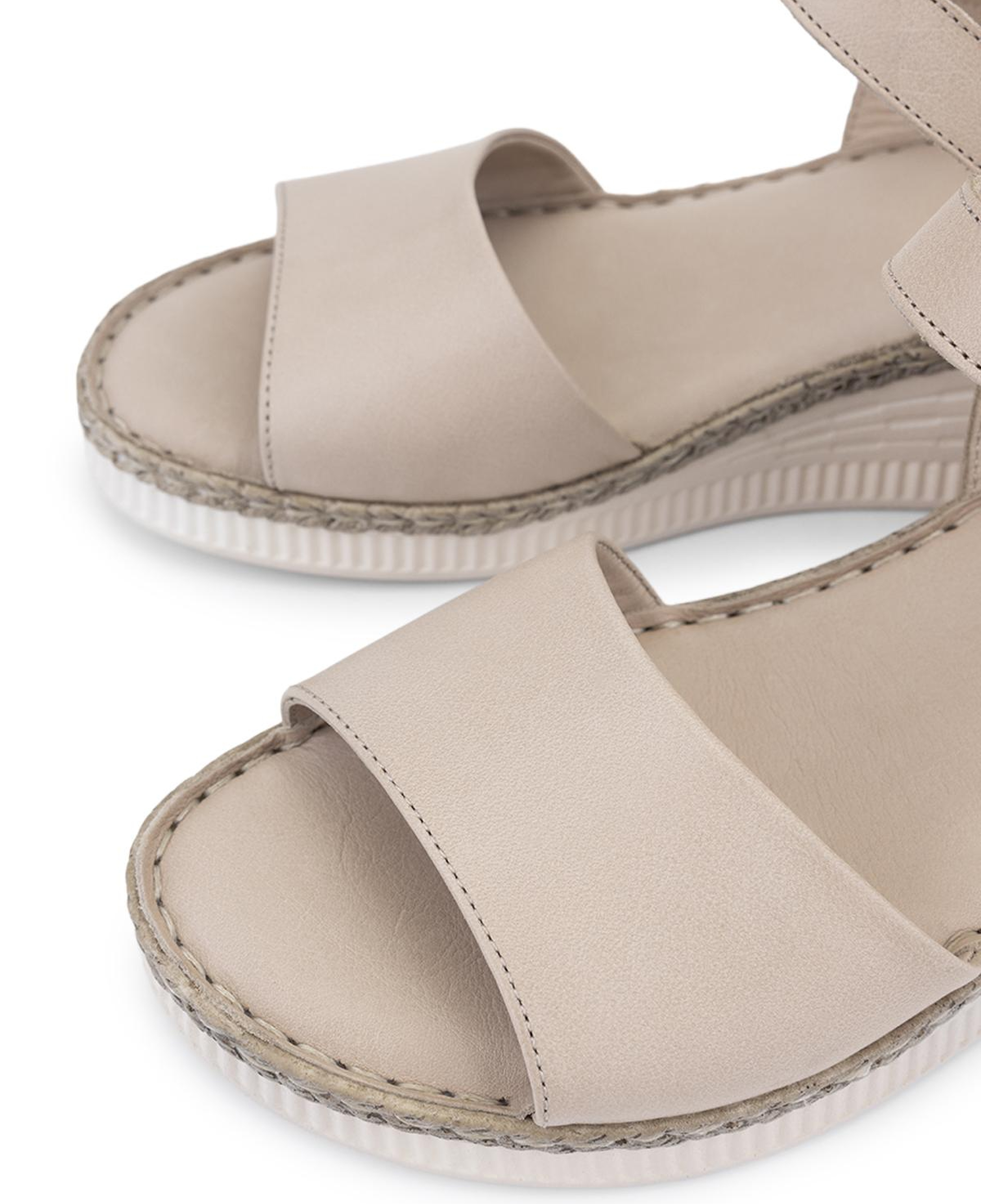 Tamer Tanca Kadın Hakiki Deri Bej Comfort Sandalet
