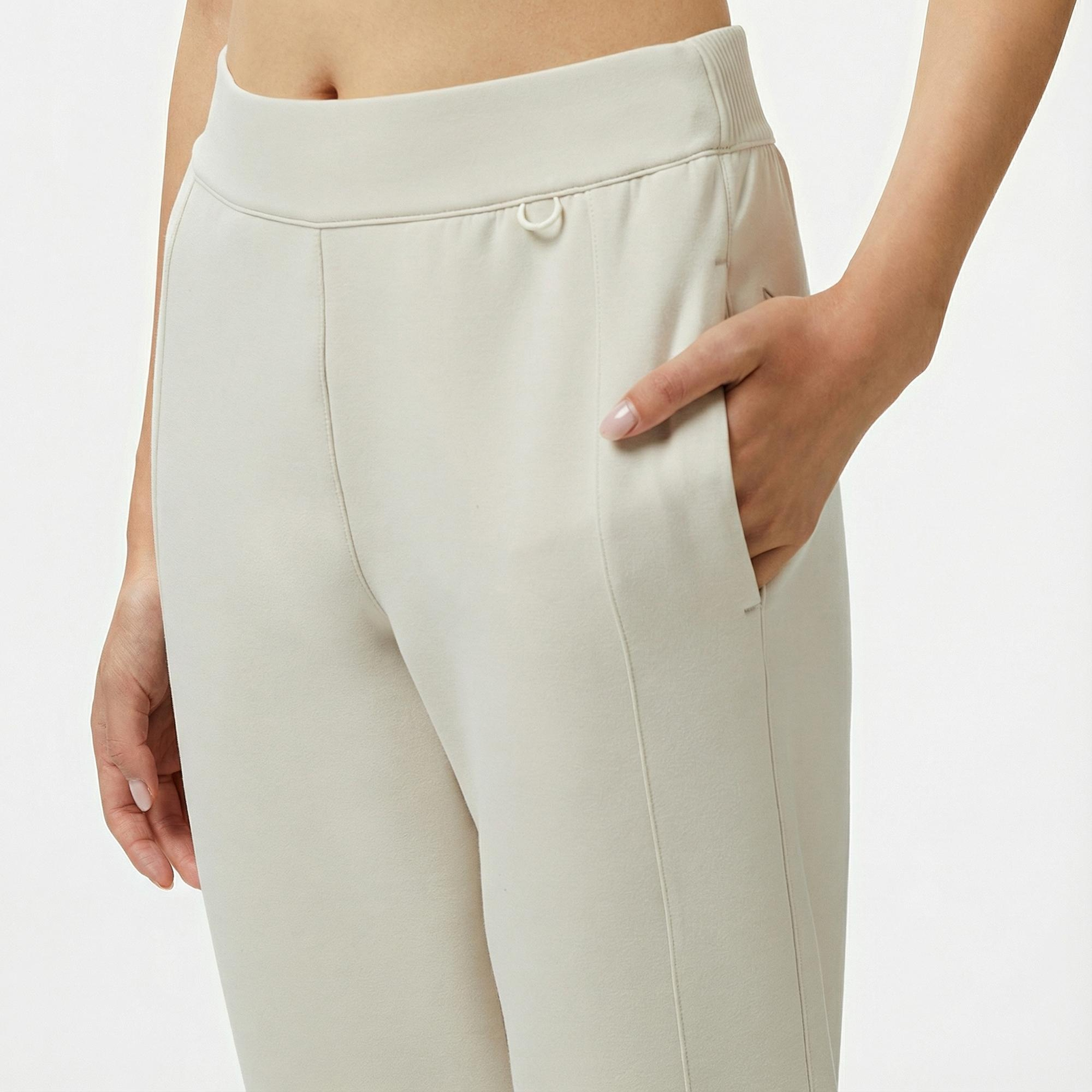 Nike Dri-Fit Jogger Kadın Bej Eşofman Altı