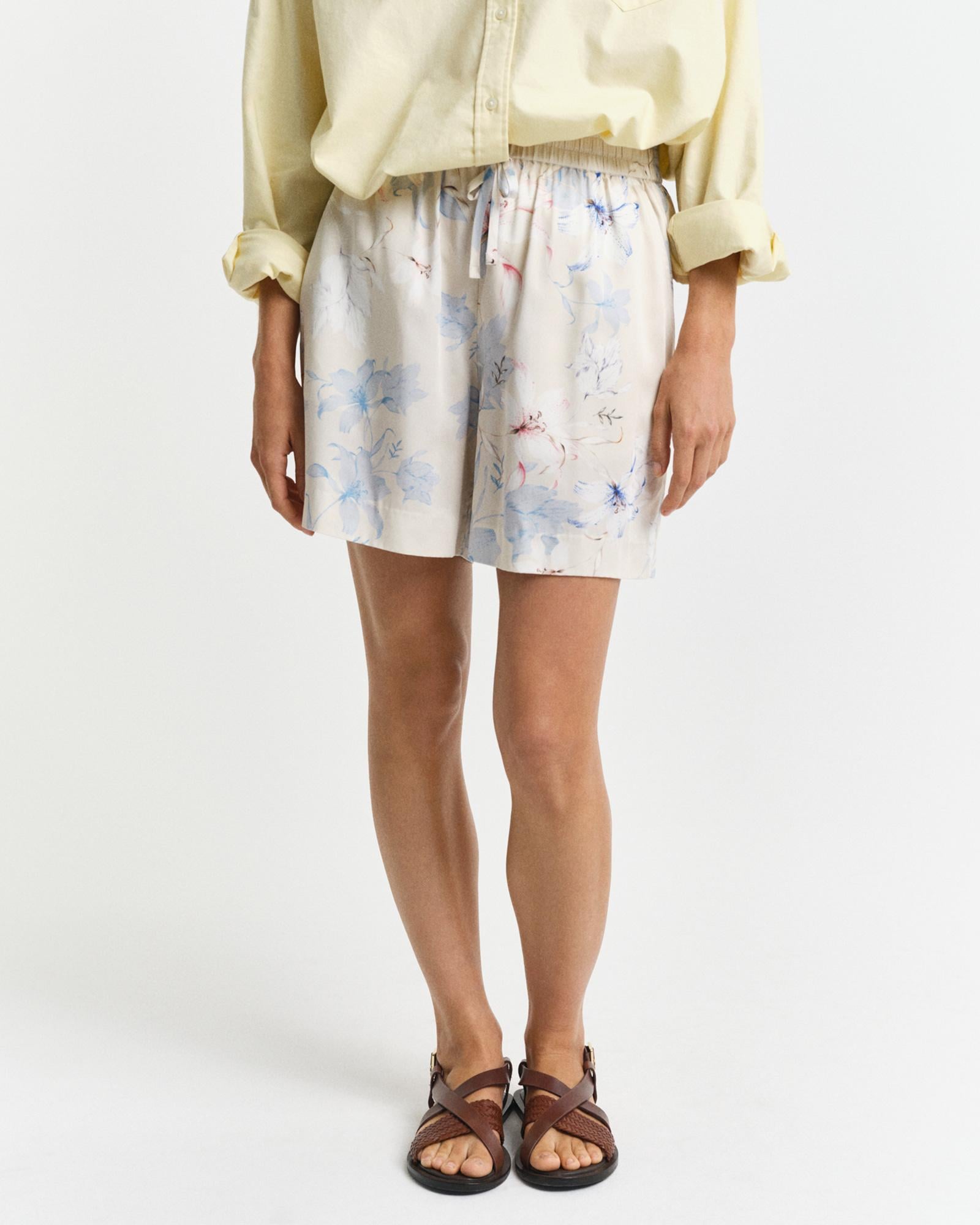 GANT Kadın Krem Relaxed Fit Desenli Şort