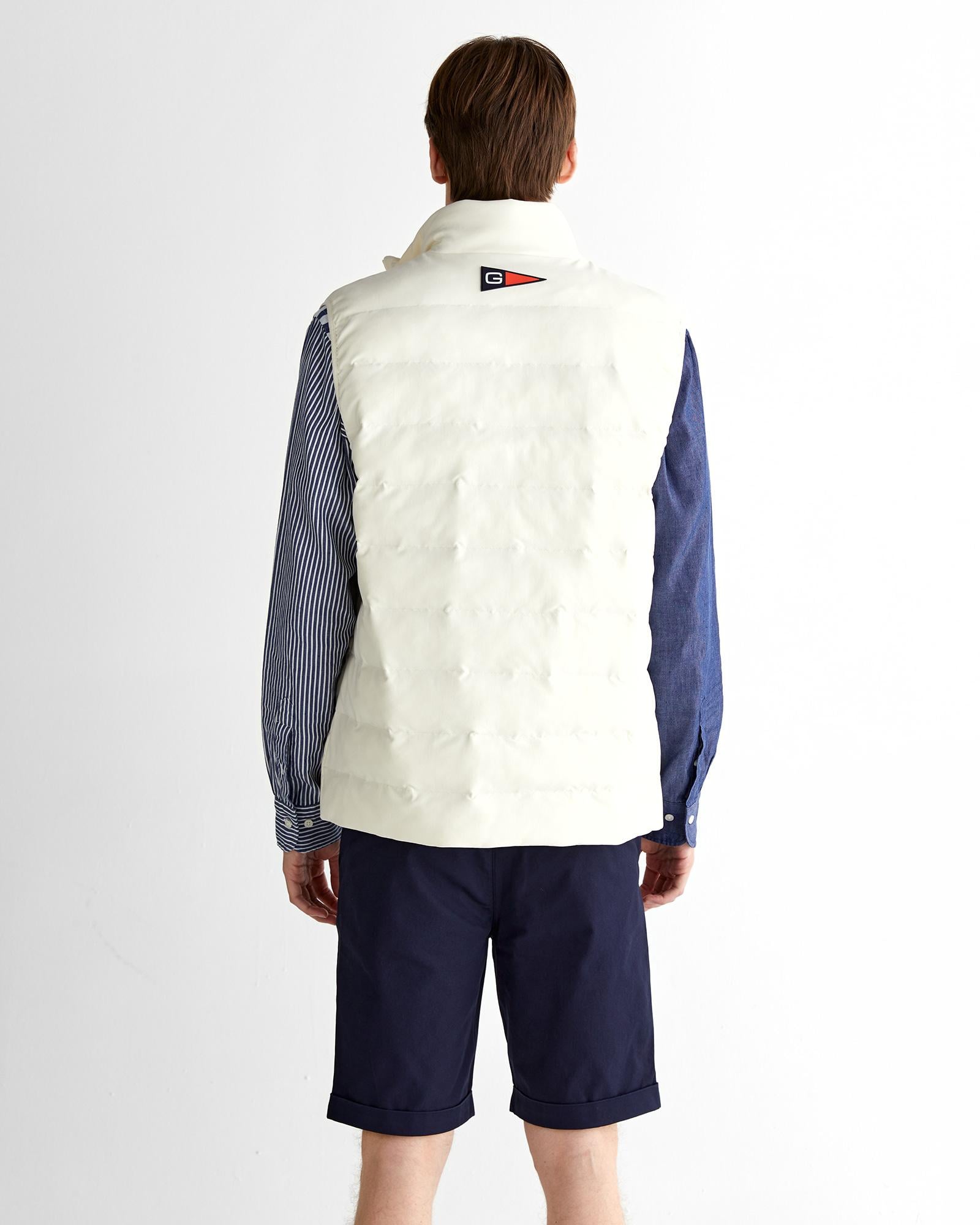 GANT Erkek Krem Regular Fit Dik Yaka Logolu Yelek