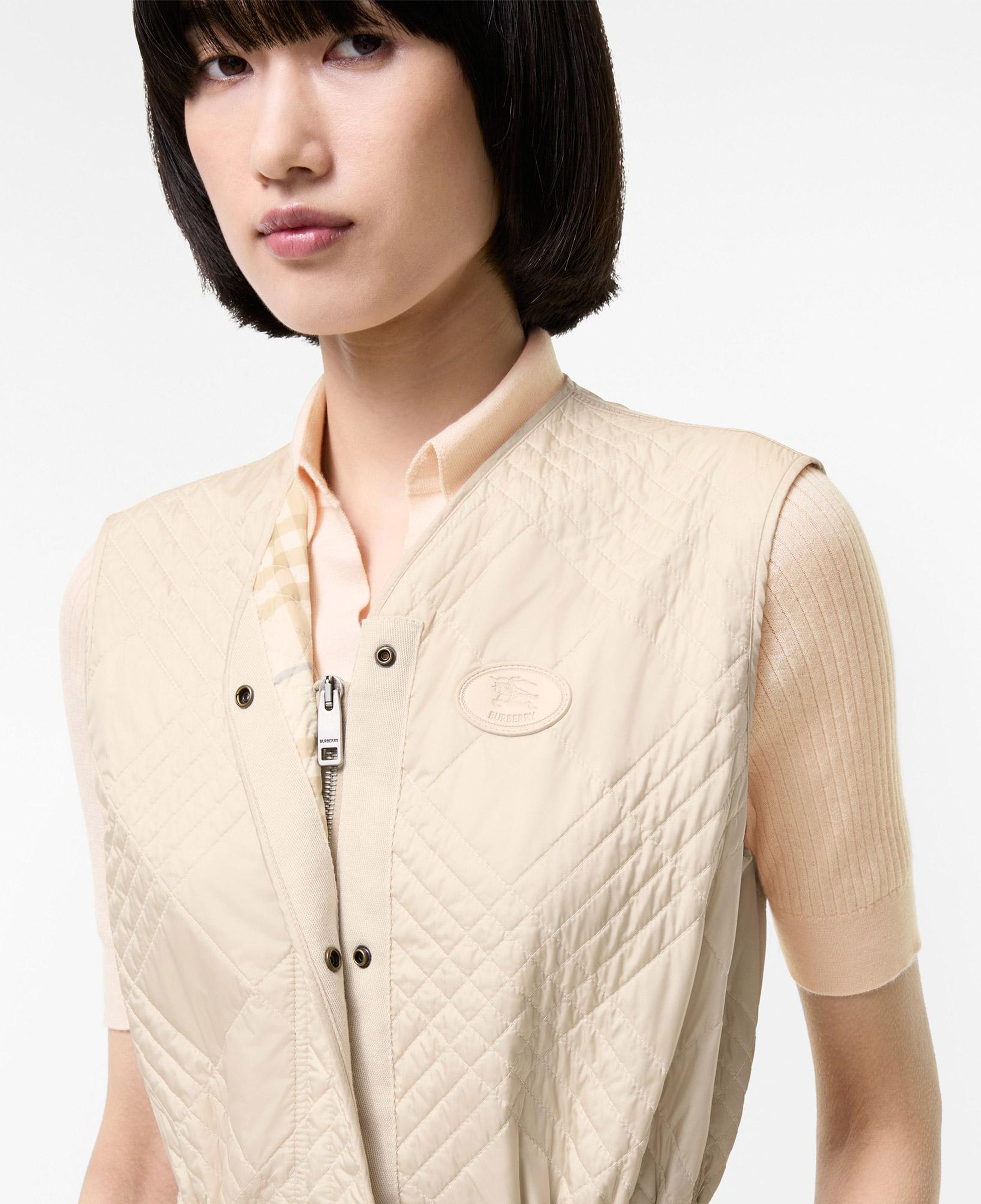 Burberry Walby Kadın Krem Mont