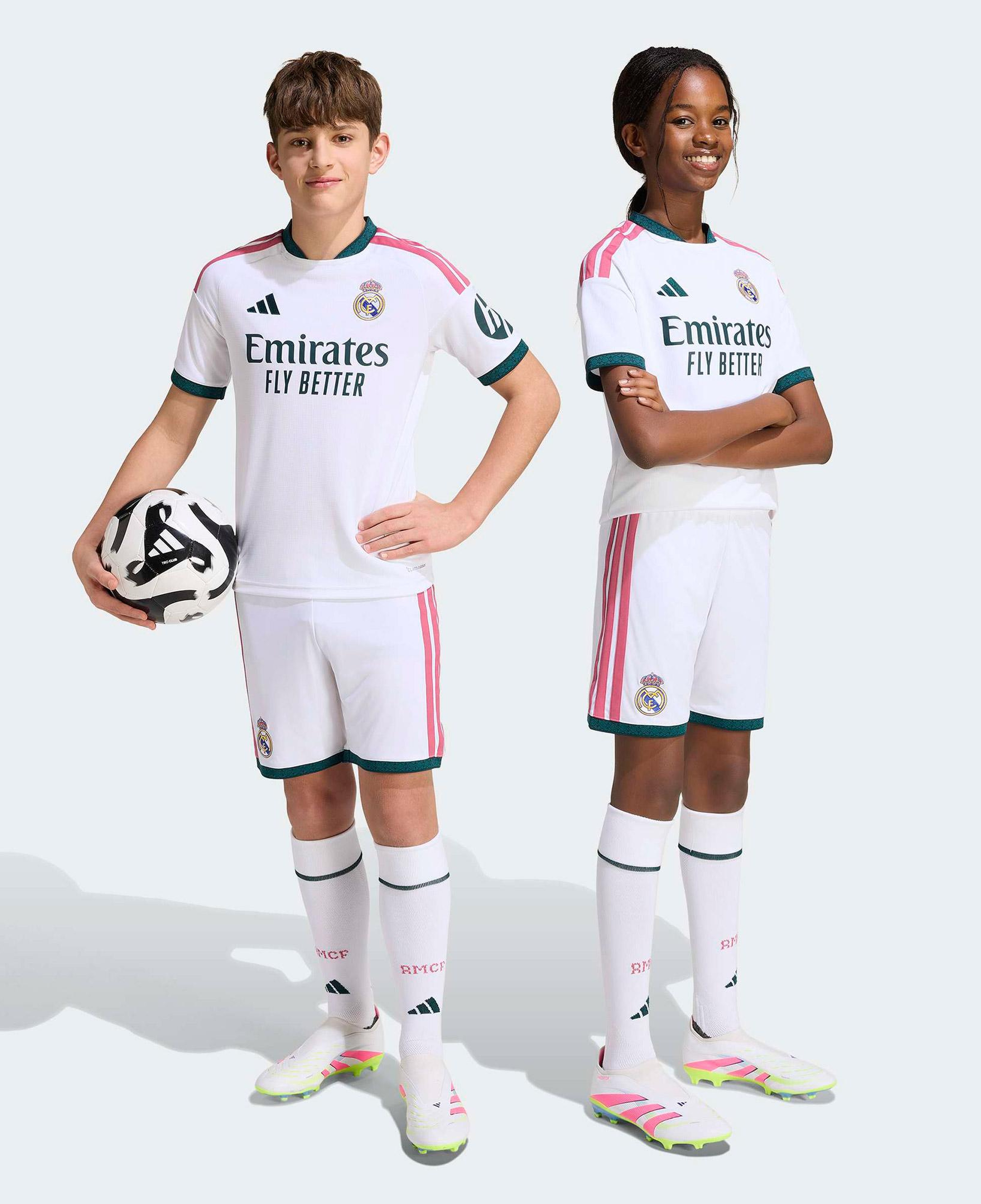 adidas Real Madrid 26/27 Çocuk Beyaz İç Saha Şortu