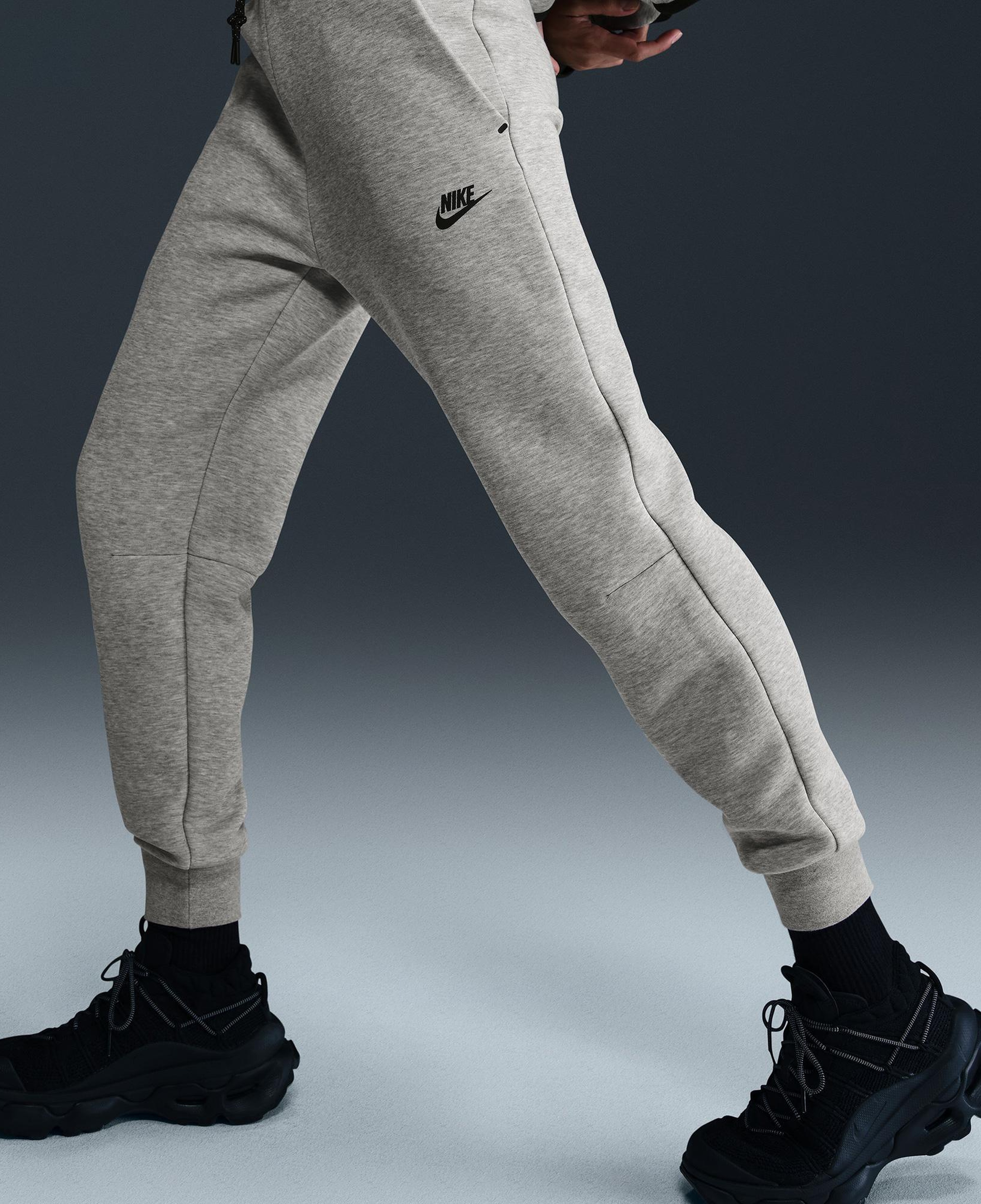 Nike Sportswear Tech Fleece Kadın Gri Eşofman Altı