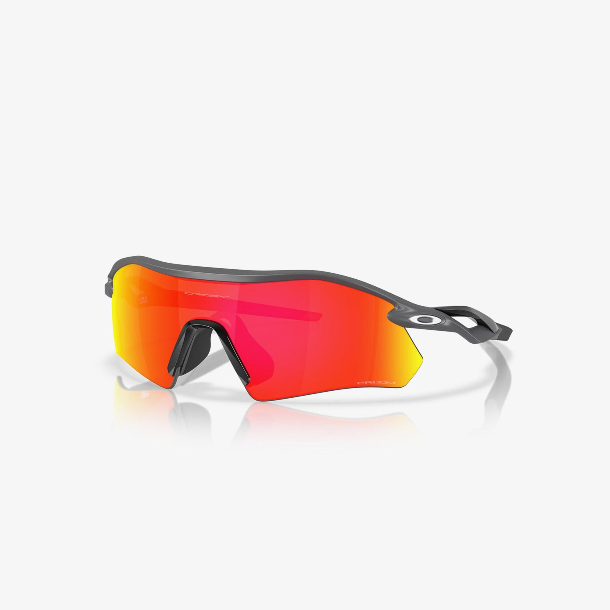 Oakley OO9495D Unisex Renkli Güneş Gözlüğü