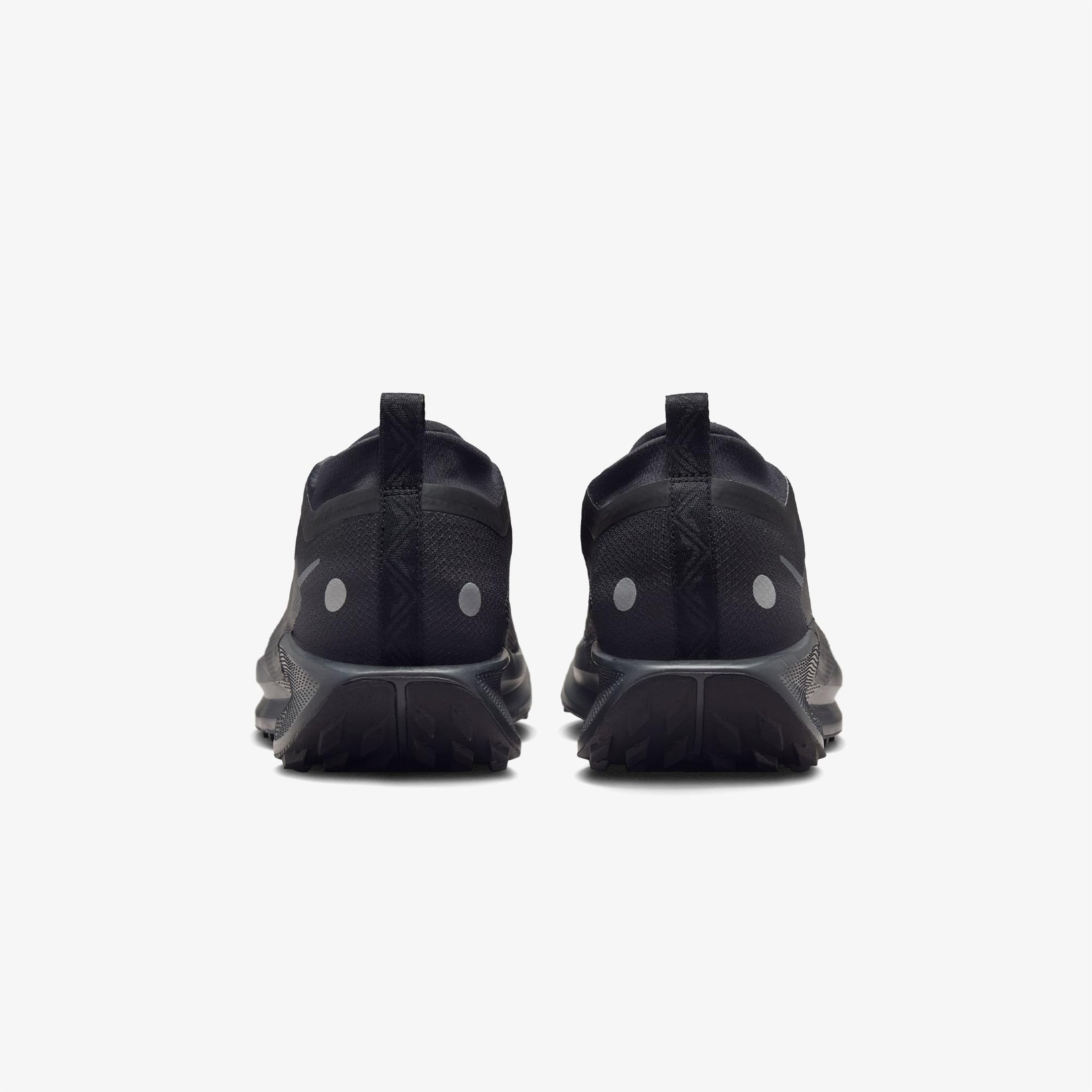 Nike Pegasus Trail 5 Gore-Tex Erkek Siyah Koşu Ayakkabısı