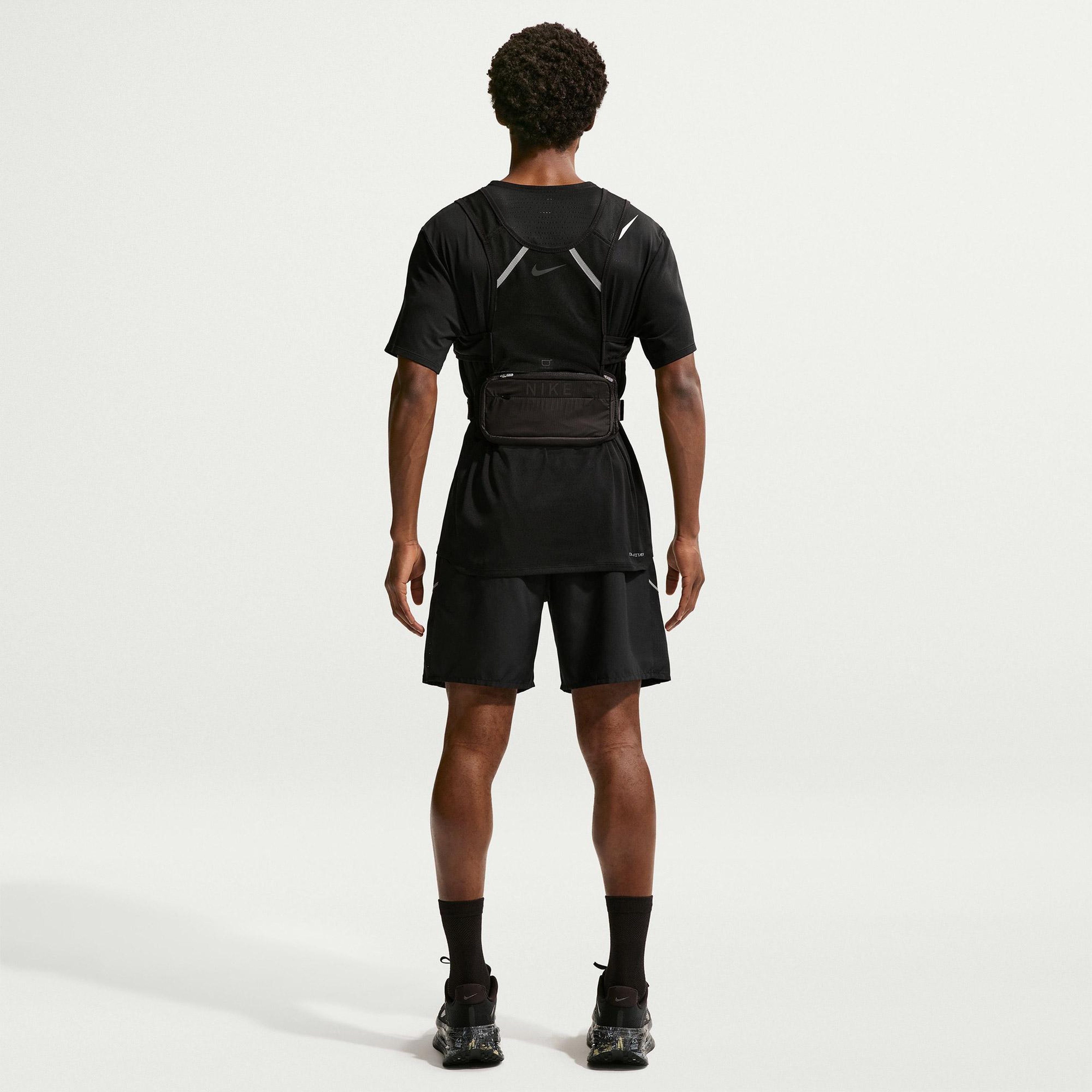 Nike Dri-Fit Miler 18 cm Erkek Siyah Şort