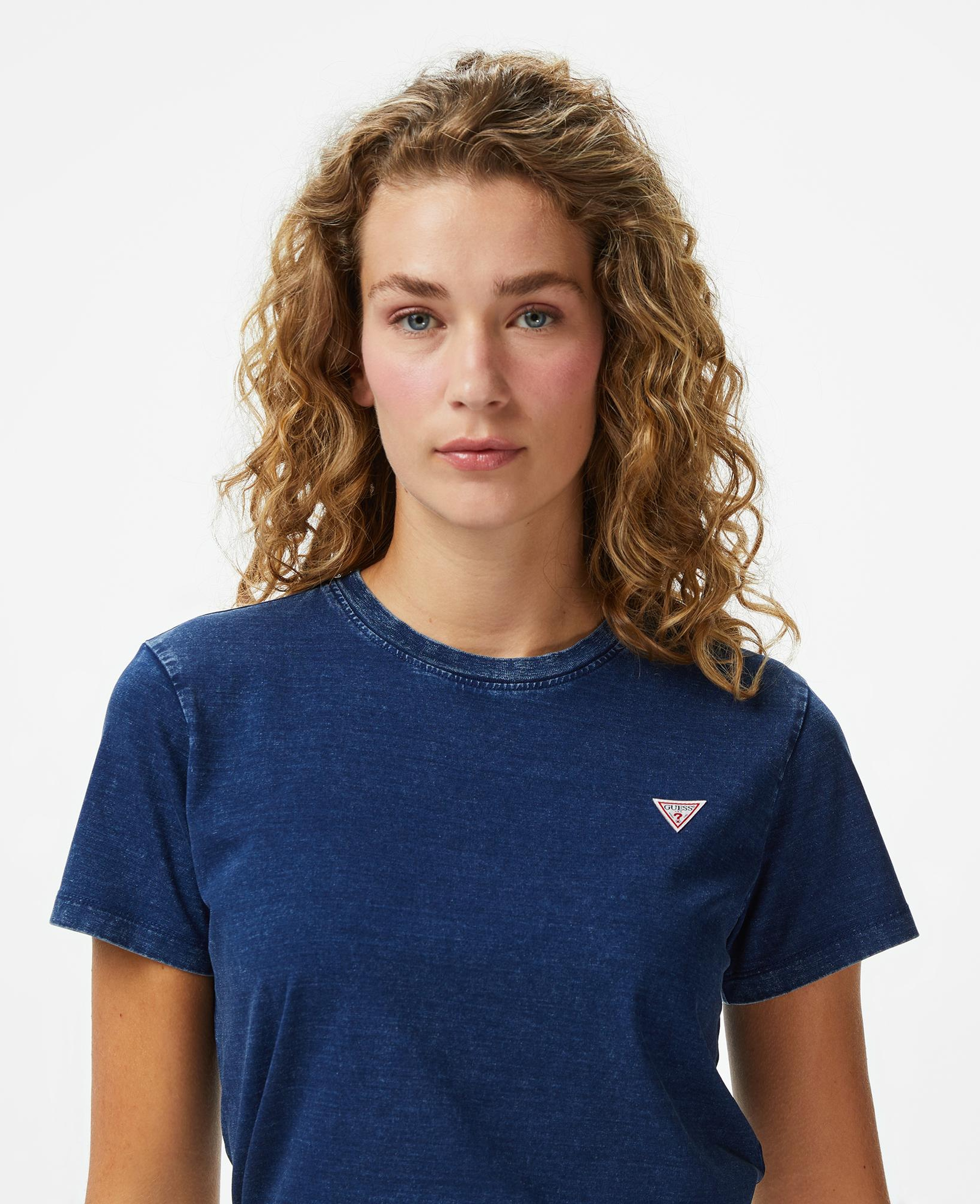 Guess Regular Fit Kadın Lacivert T-Shirt