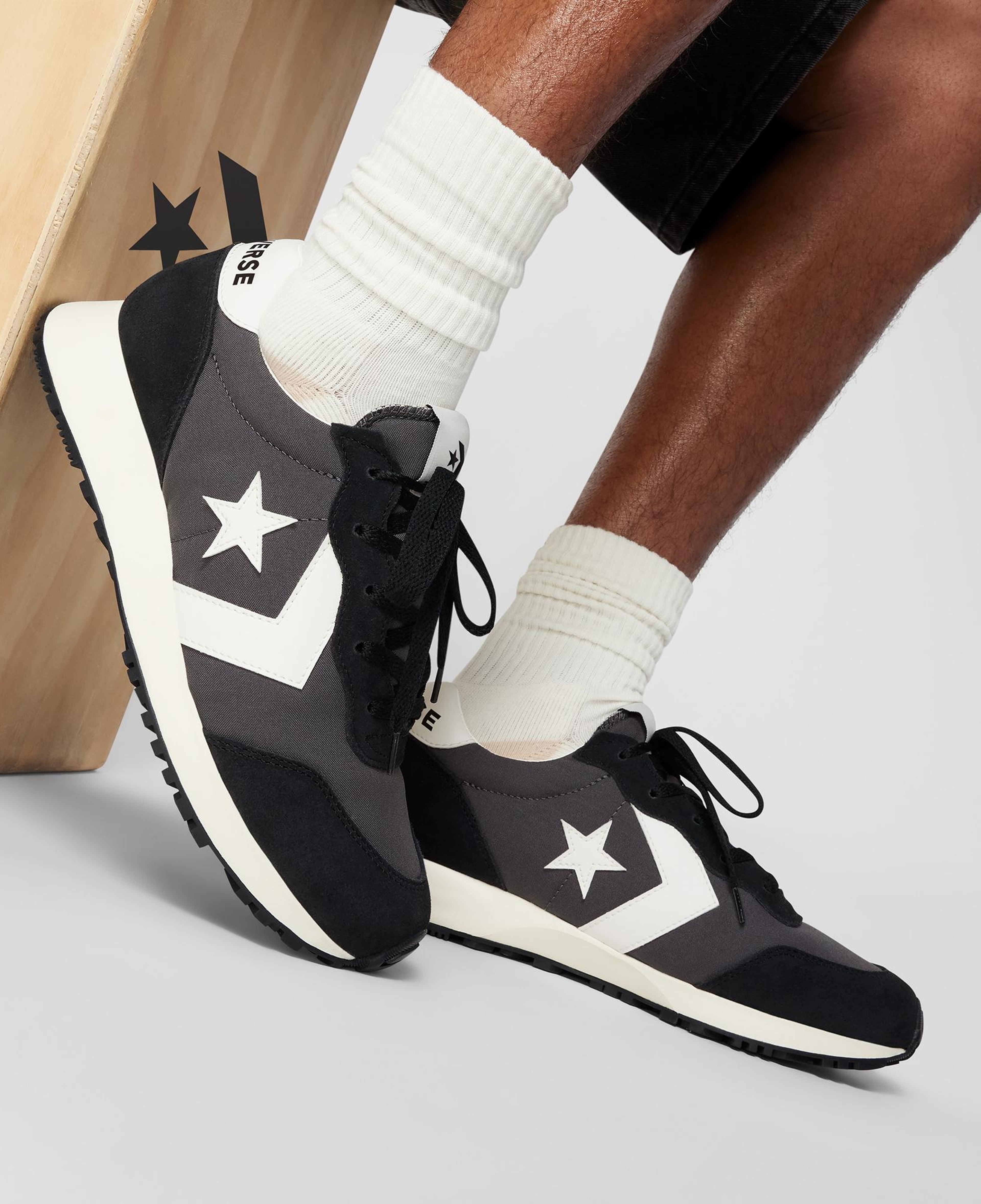 Converse Omega Trainer Unisex Siyah Süet Sneaker