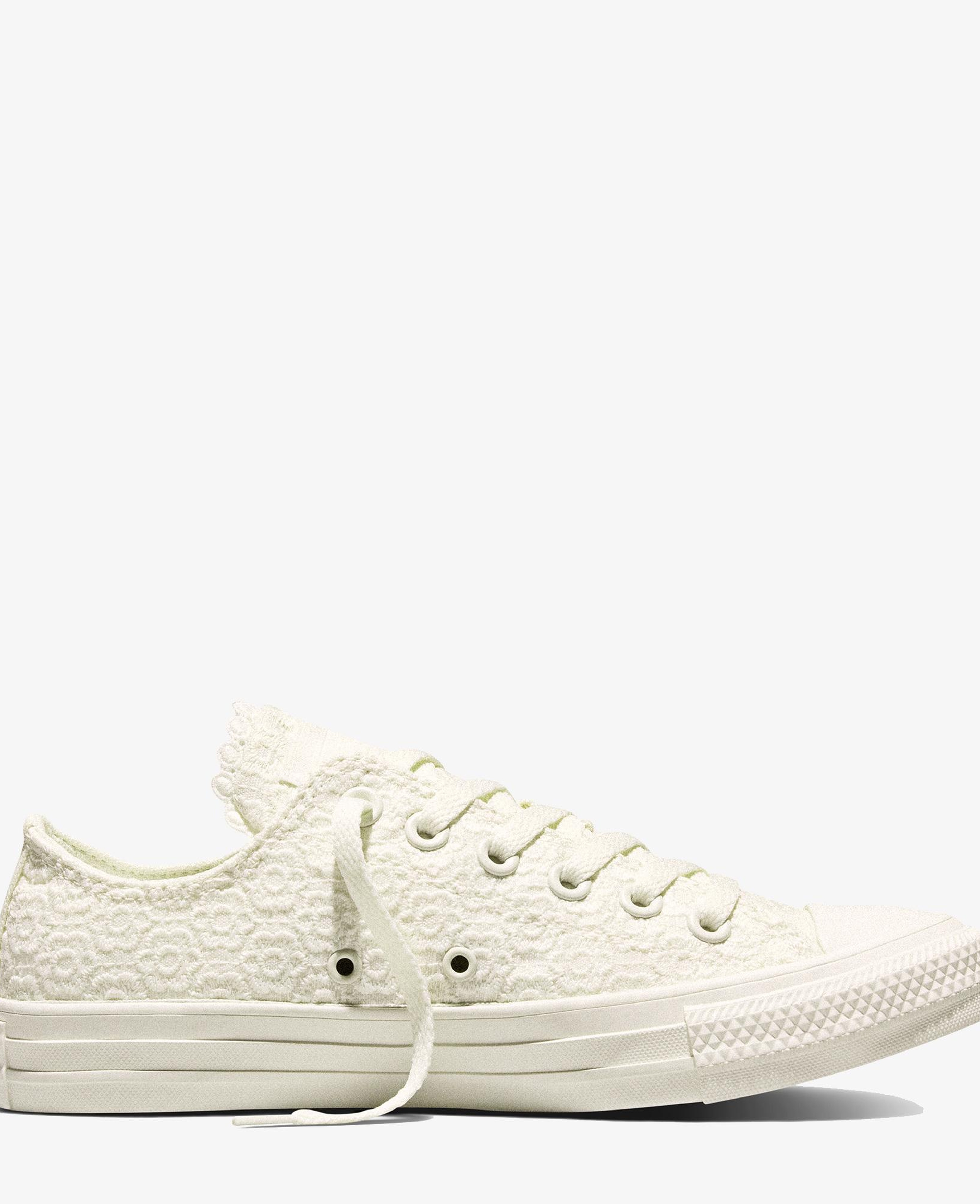 Converse Chuck Taylor All Star Unisex Çiçek İşlemeli Krem Sneaker