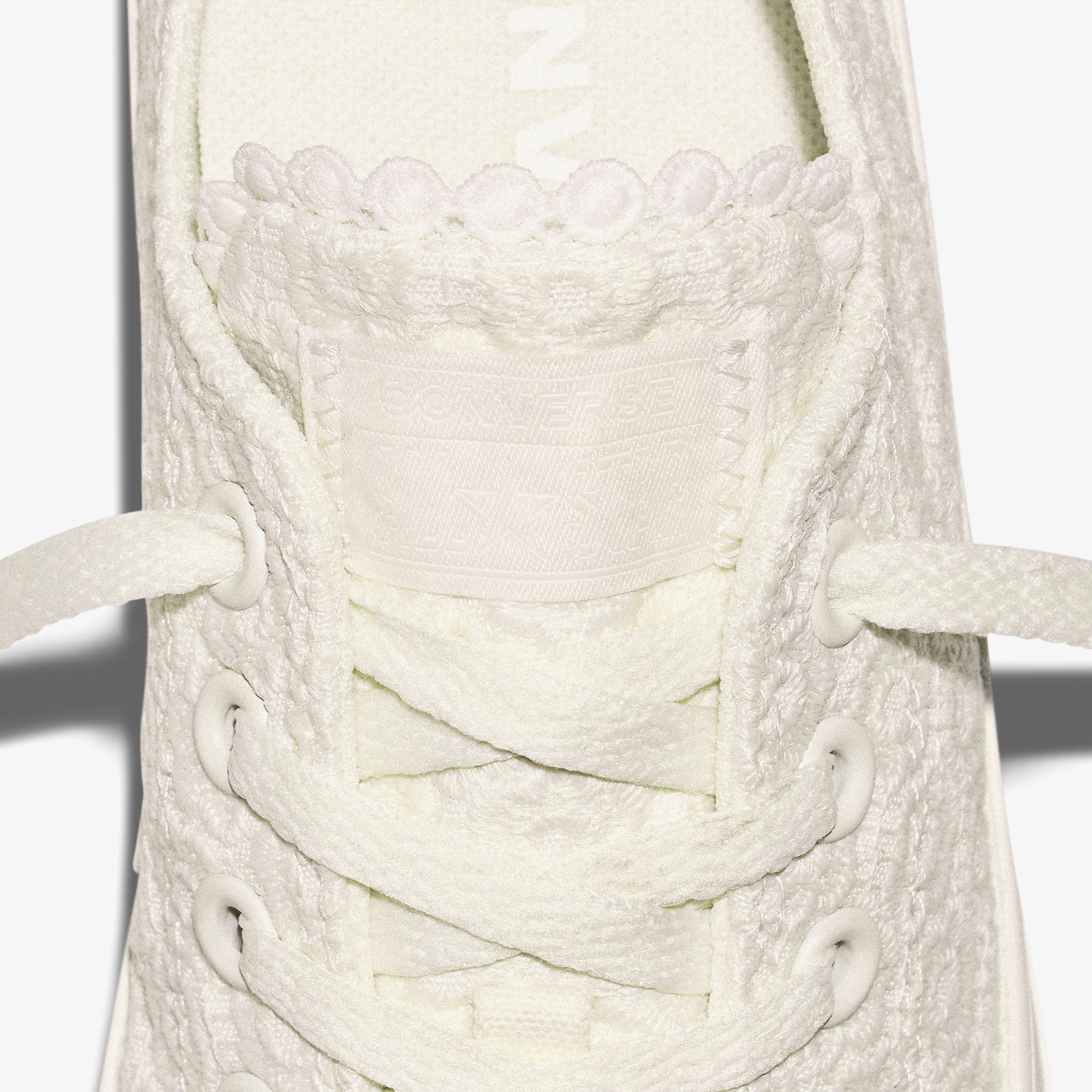 Converse Chuck Taylor All Star Unisex Çiçek İşlemeli Krem Sneaker