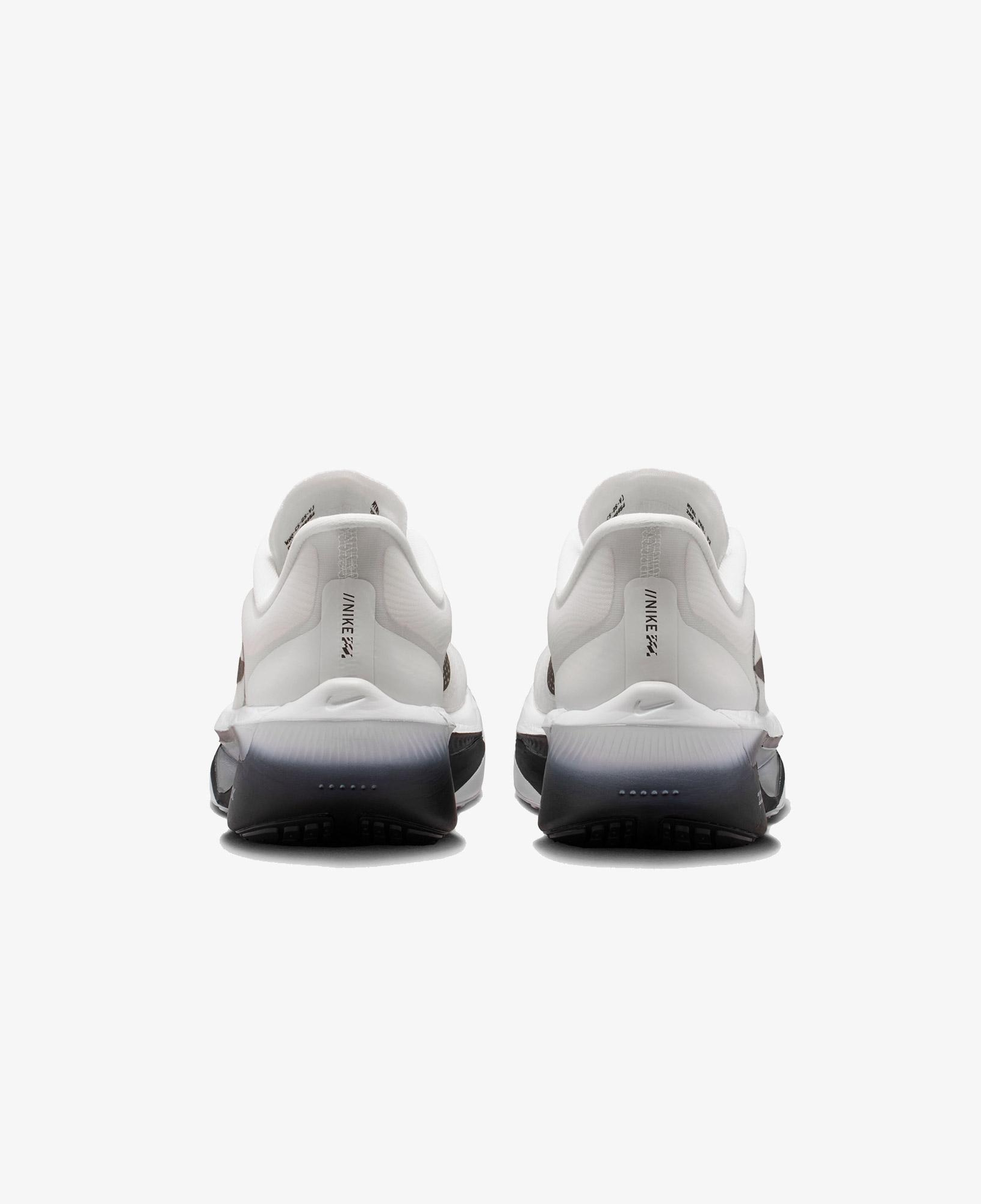 Nike Zoom Fly 6 Kadın Beyaz Koşu Ayakkabısı