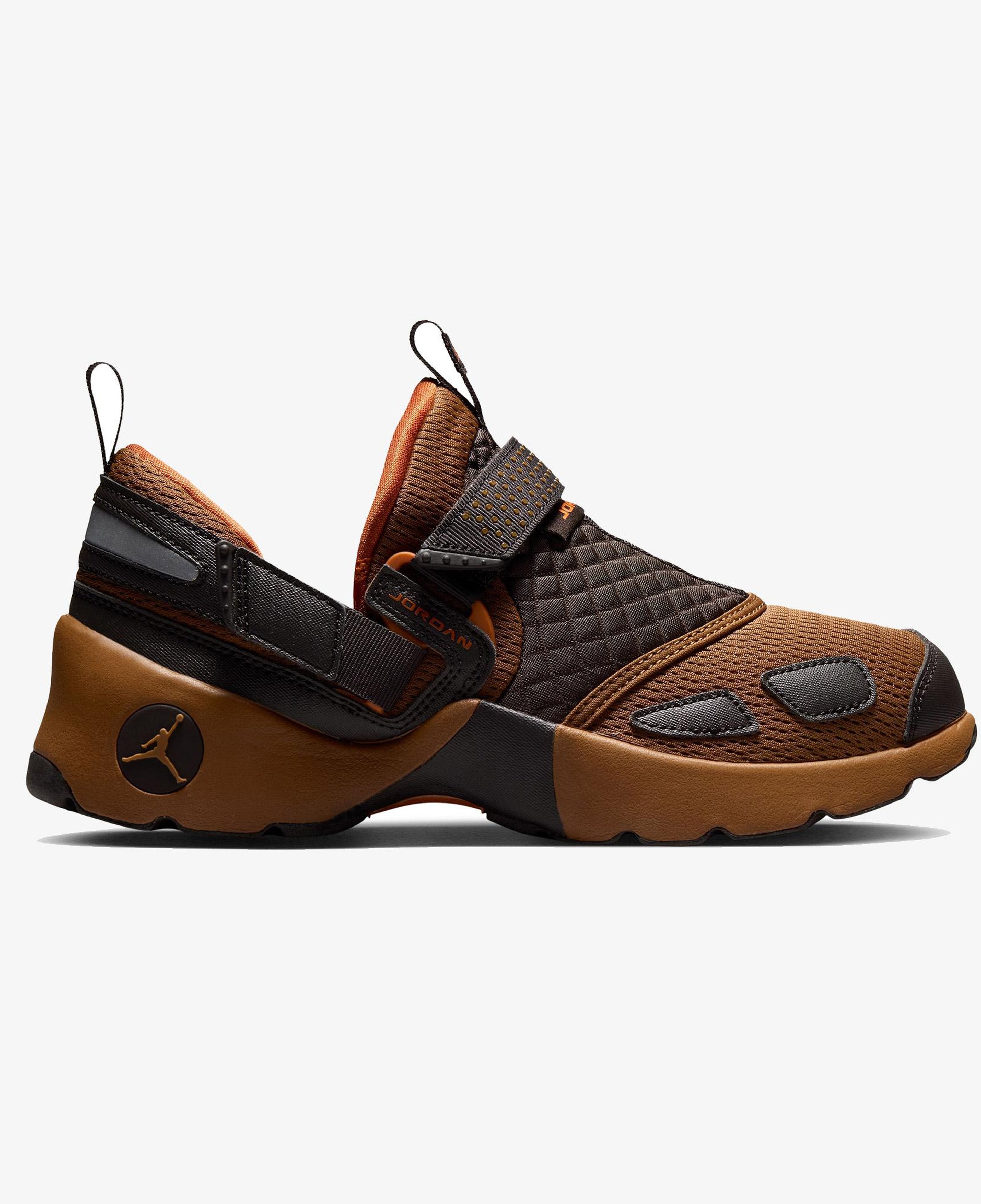 Jordan Trunner LX Kadın Kahverengi Spor Ayakkabı