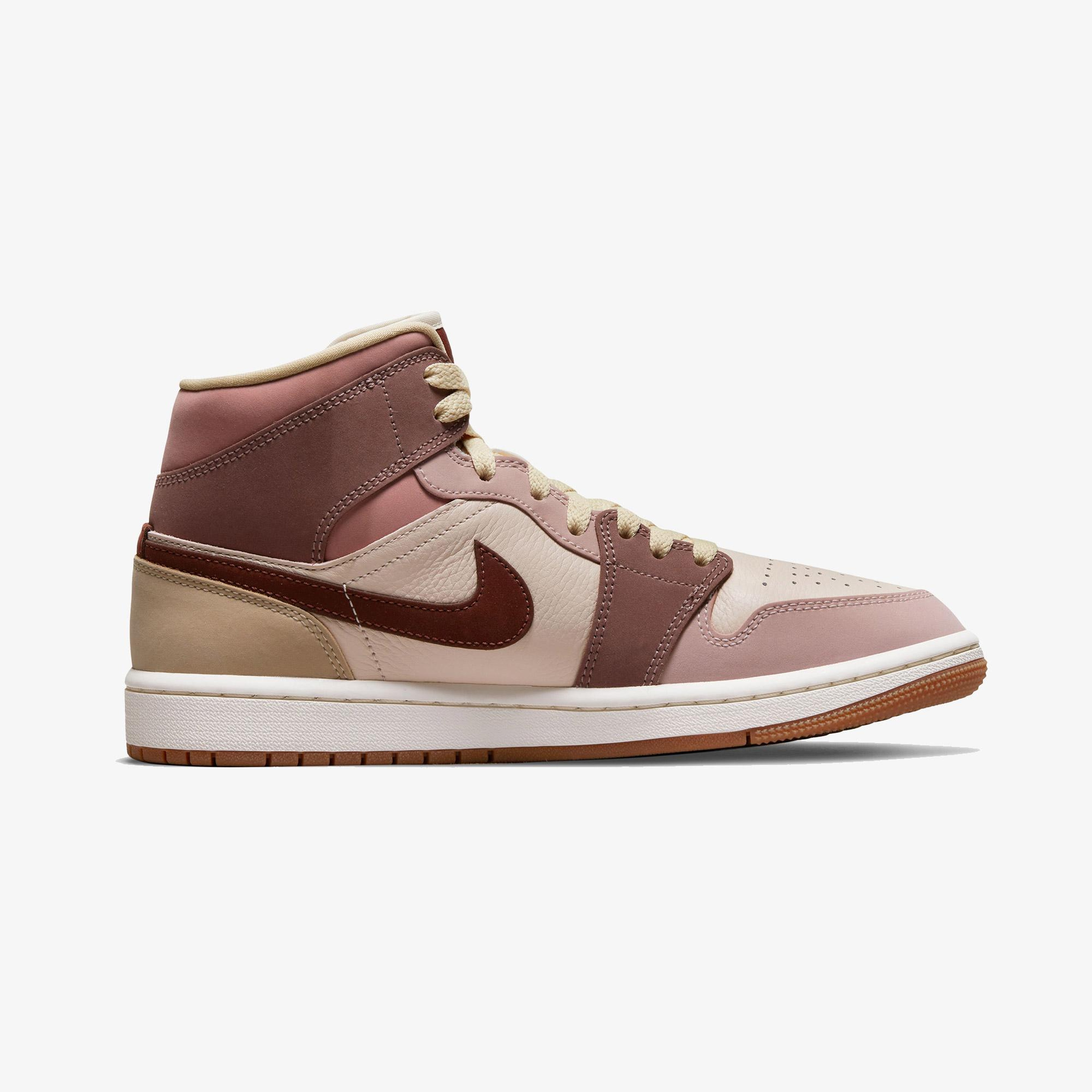 Jordan Air 1 Mid SE Kadın Bej Spor Ayakkabı