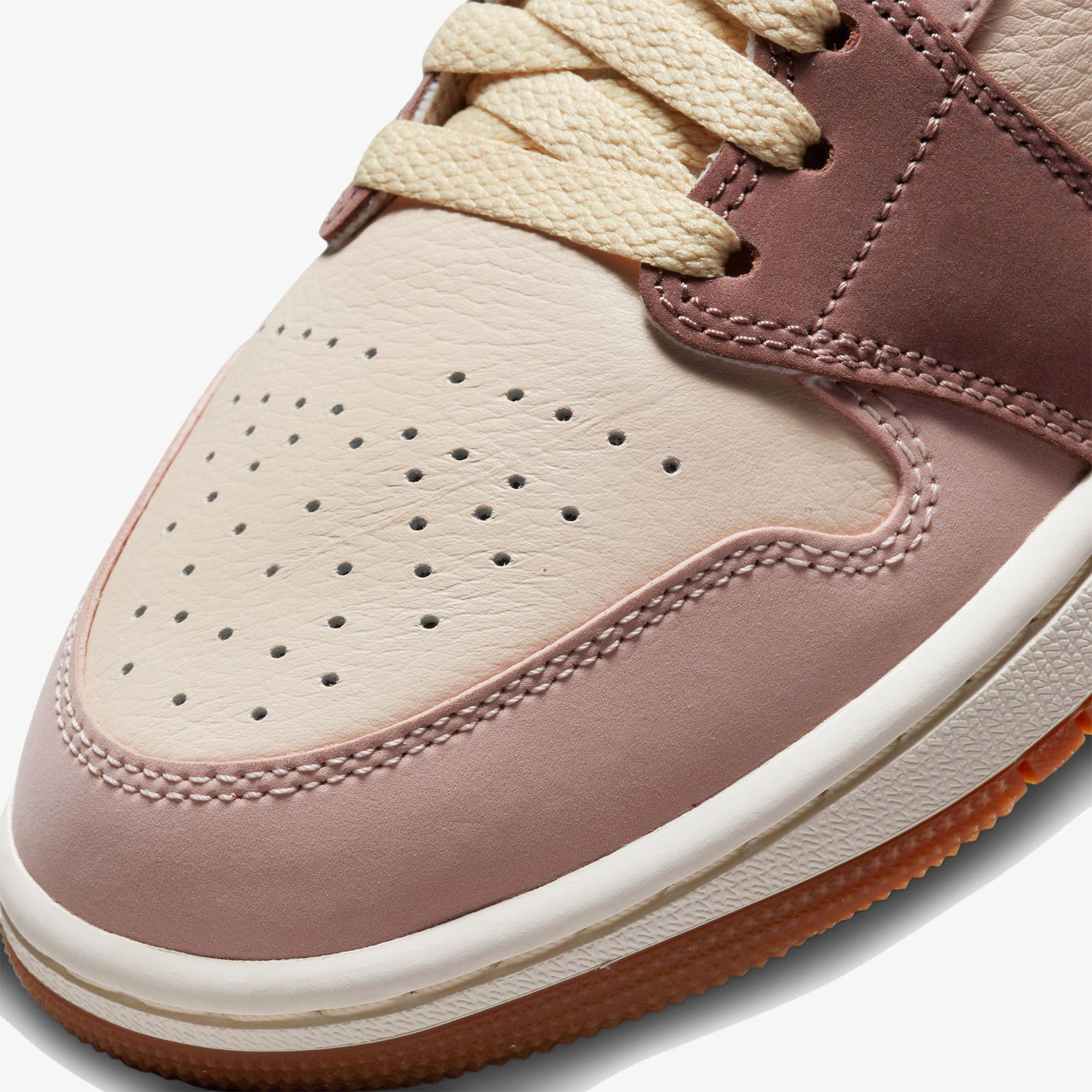 Jordan Air 1 Mid SE Kadın Bej Spor Ayakkabı