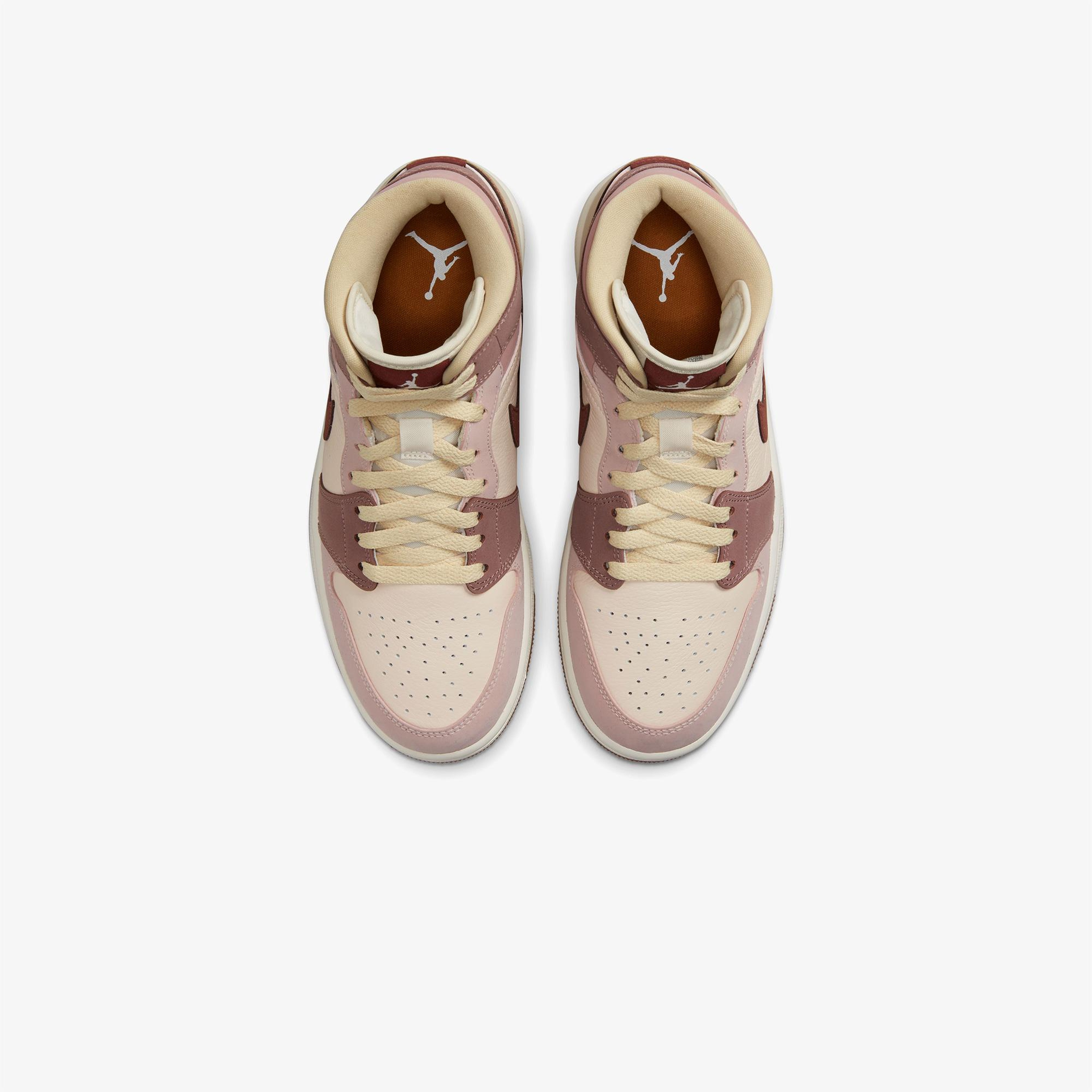 Jordan Air 1 Mid SE Kadın Bej Spor Ayakkabı
