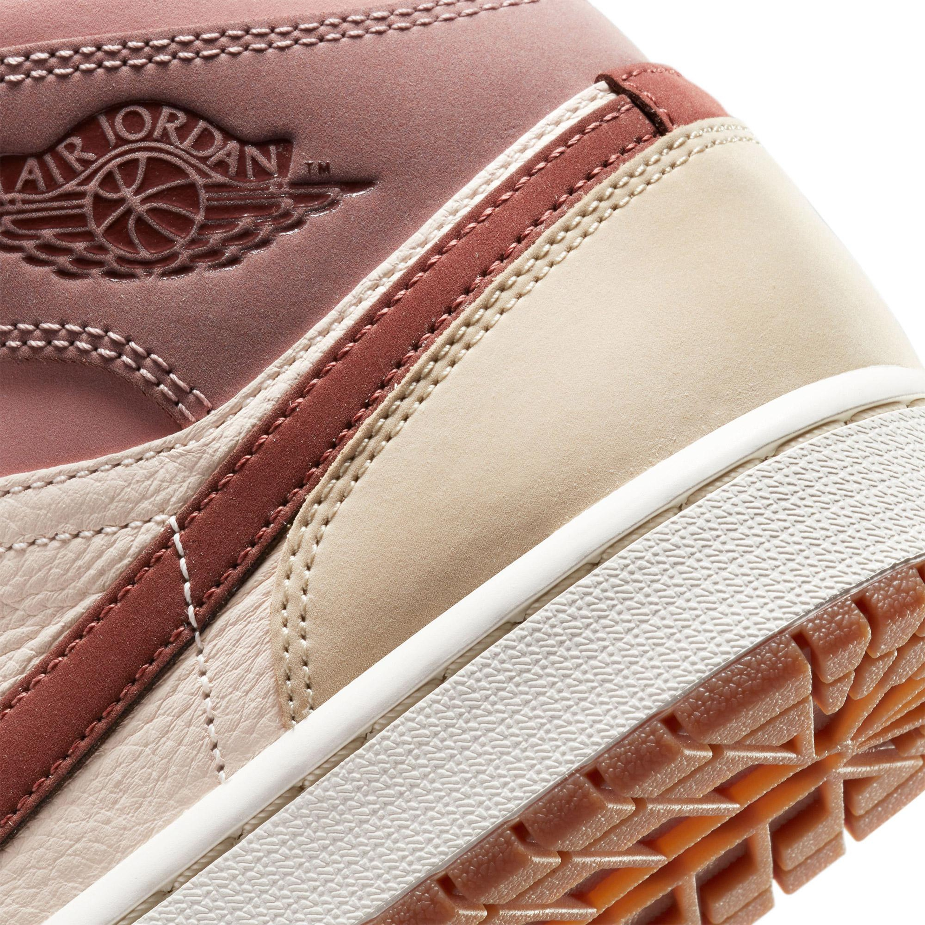 Jordan Air 1 Mid SE Kadın Bej Spor Ayakkabı