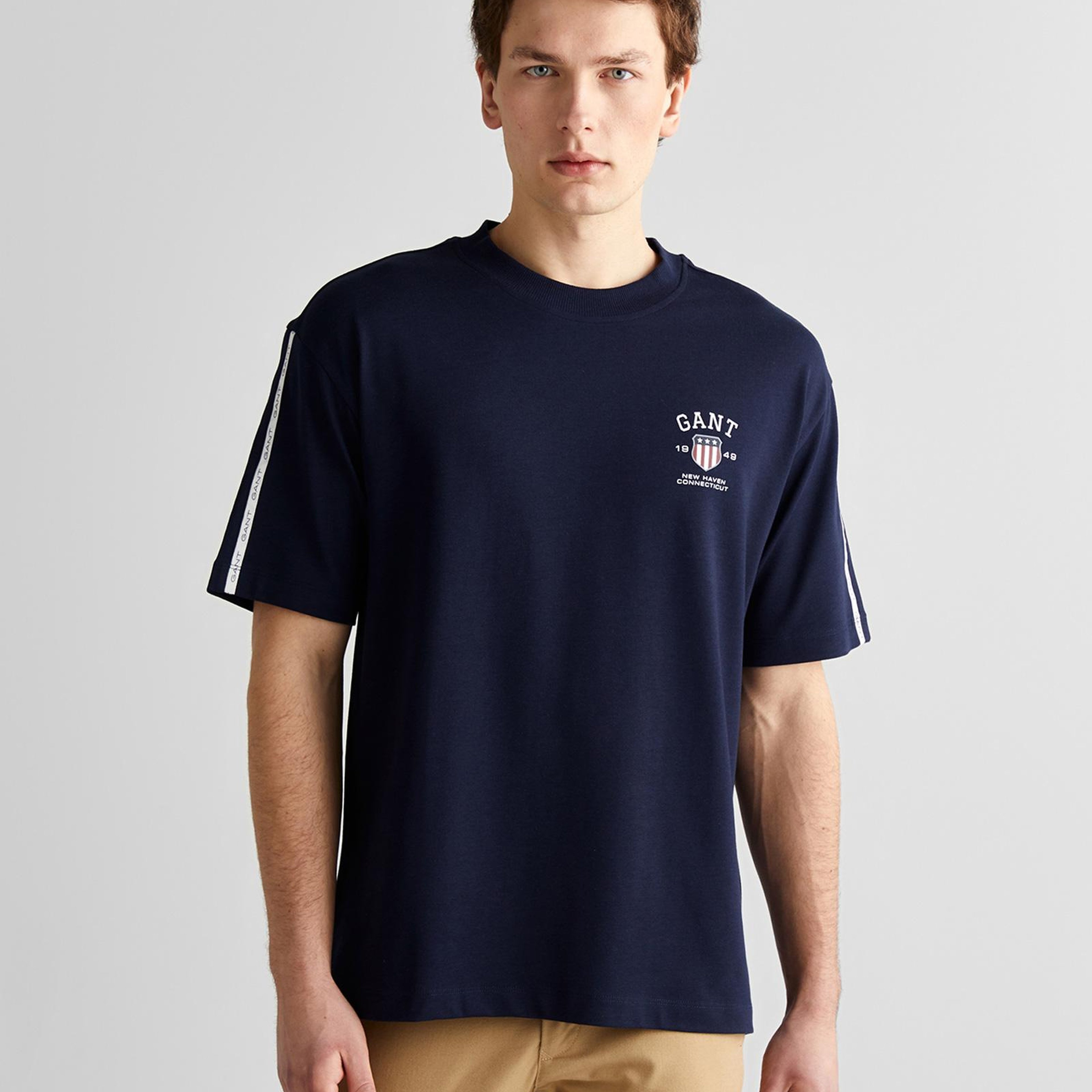 GANT Modal Erkek Lacivert Relaxed Fit Bisiklet Yaka Logolu T-Shirt