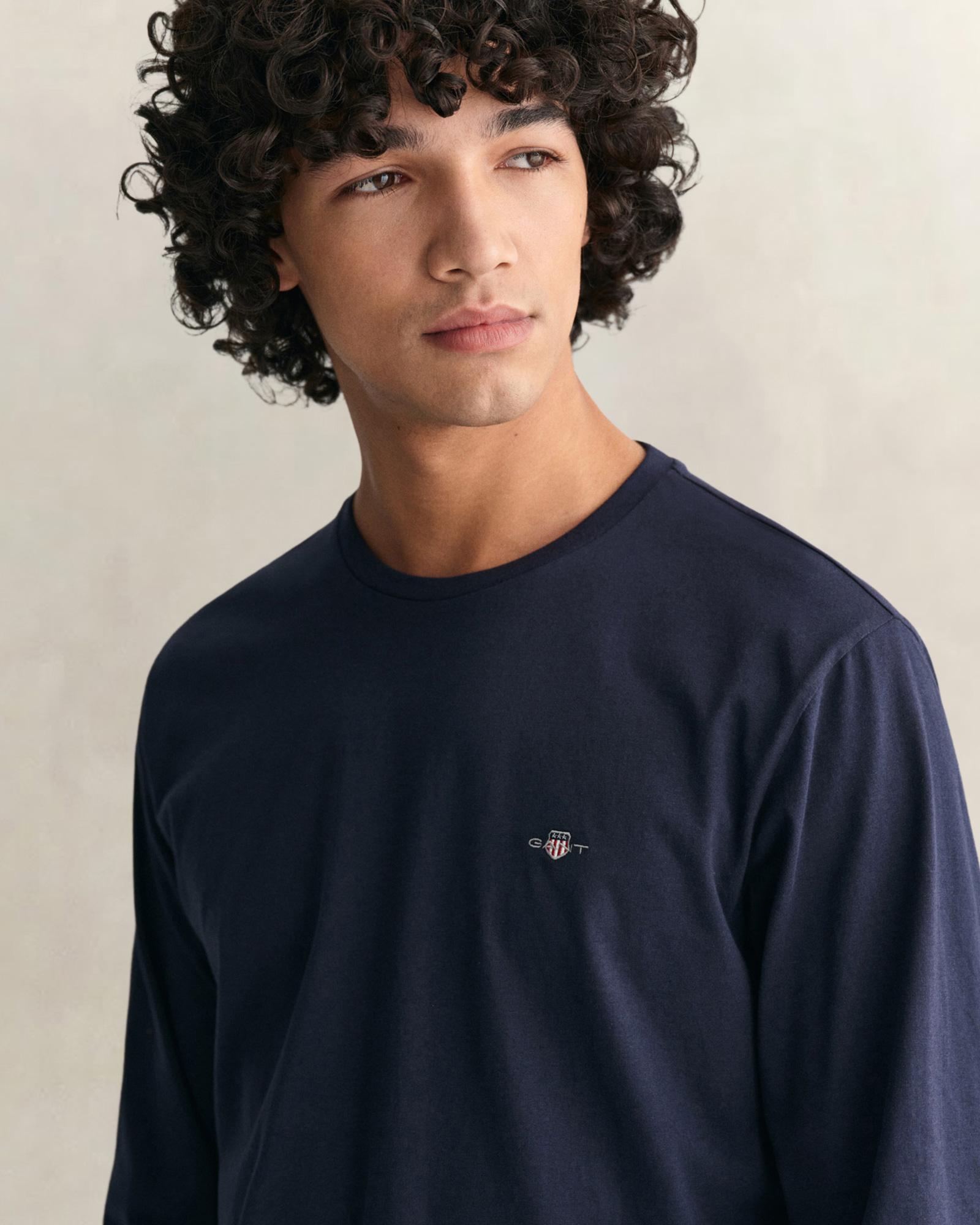 GANT Erkek Lacivert Regular Fit Bisiklet Yaka Uzun Kollu T-Shirt
