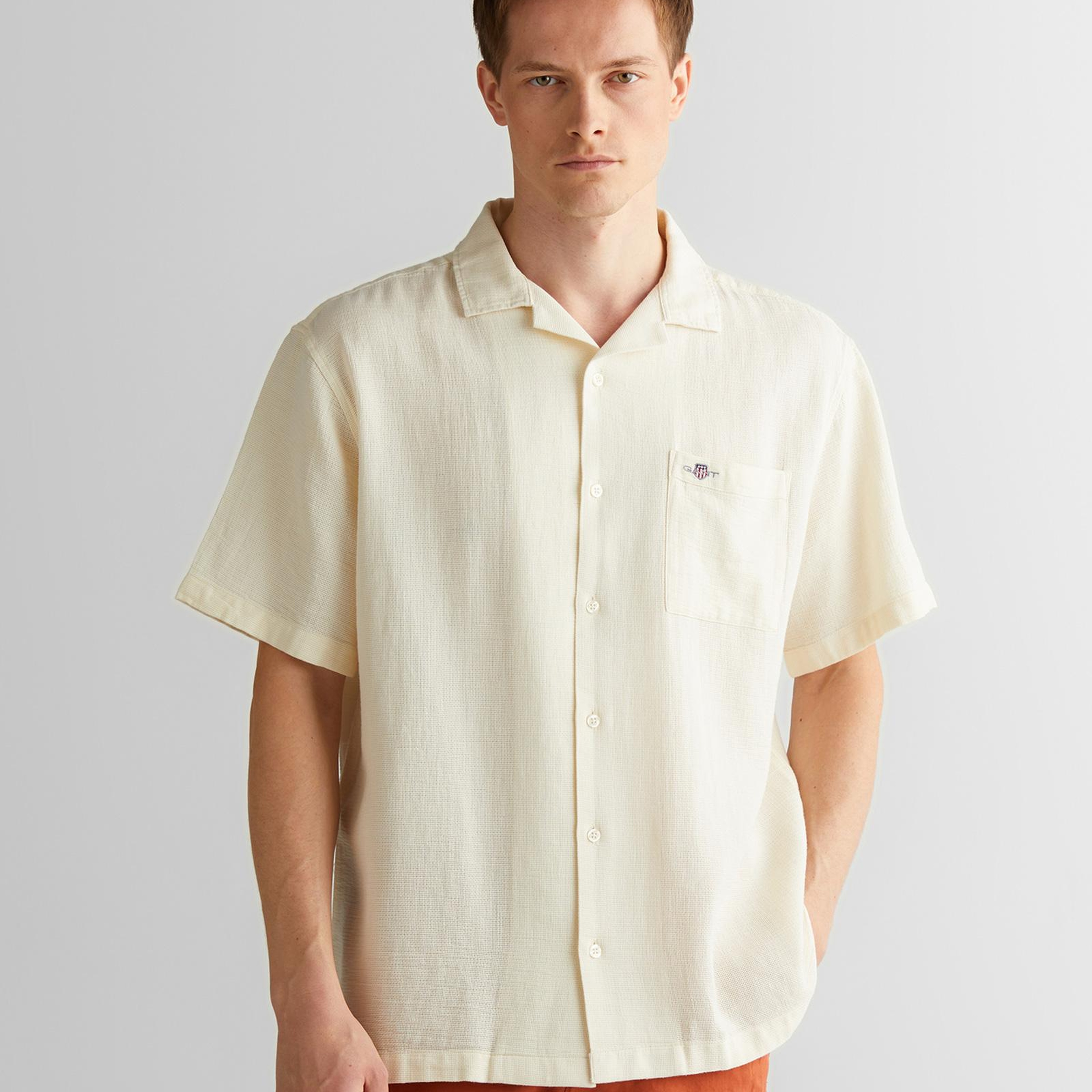GANT Erkek Krem Rengi Regular Fit Klasik Yaka Keten Gömlek