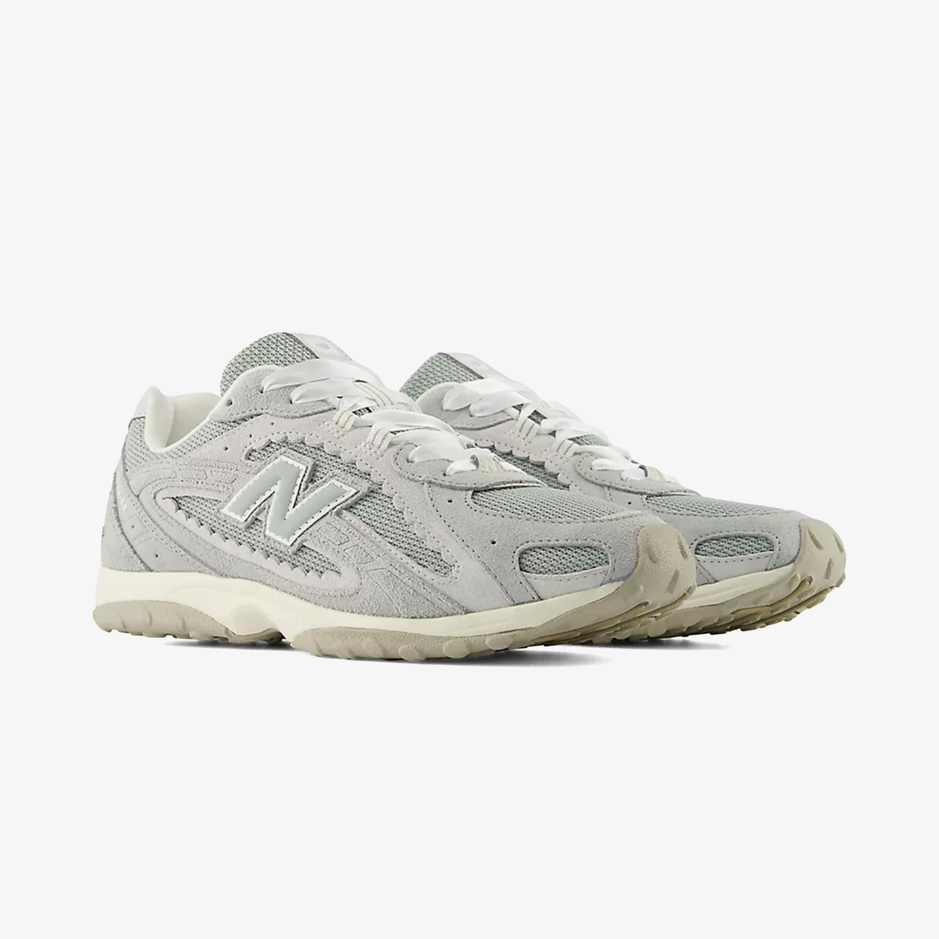New Balance 204L Kadın Gri Spor Ayakkabı