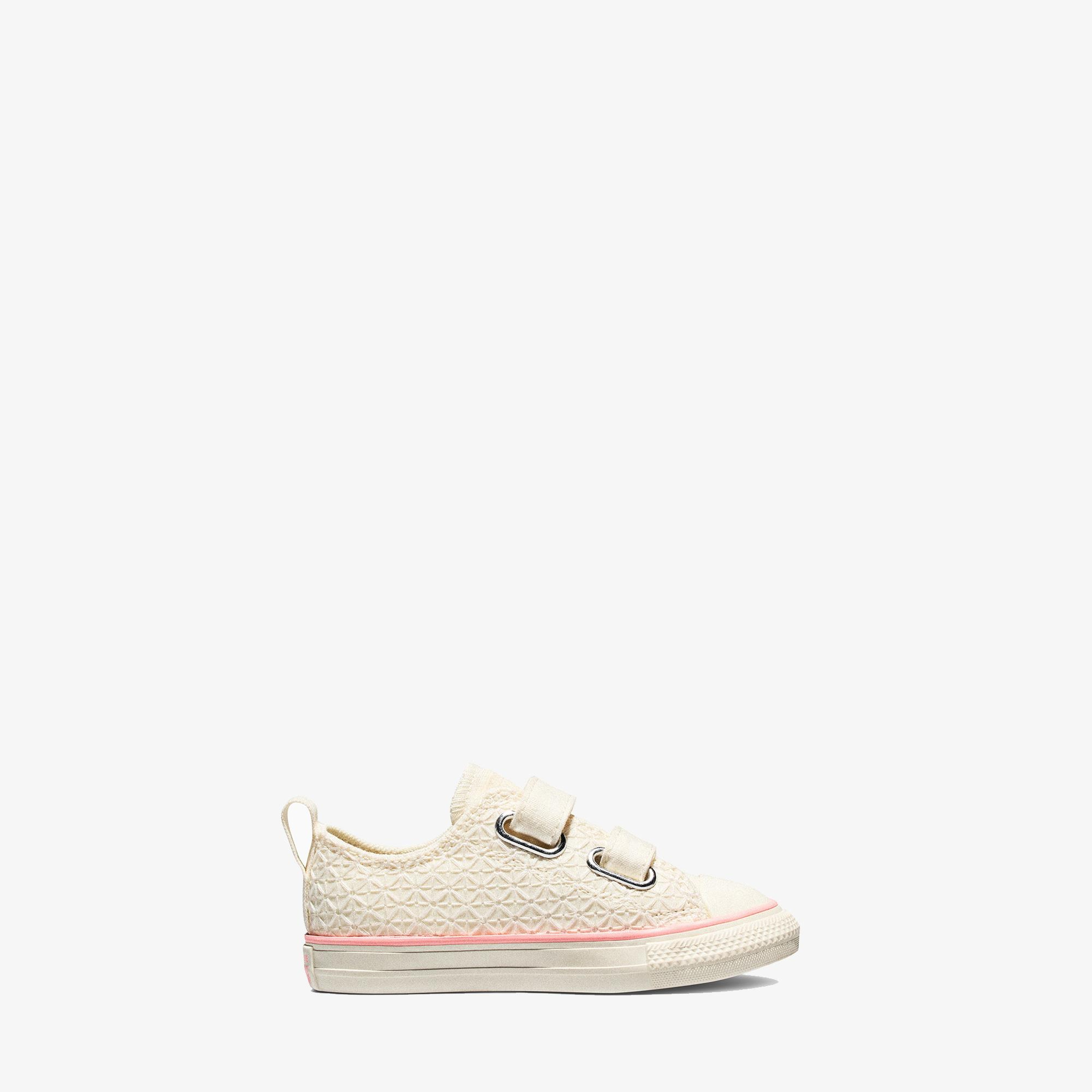 Converse Chuck Taylor All Star Bebek İşlemeli Krem Sneaker
