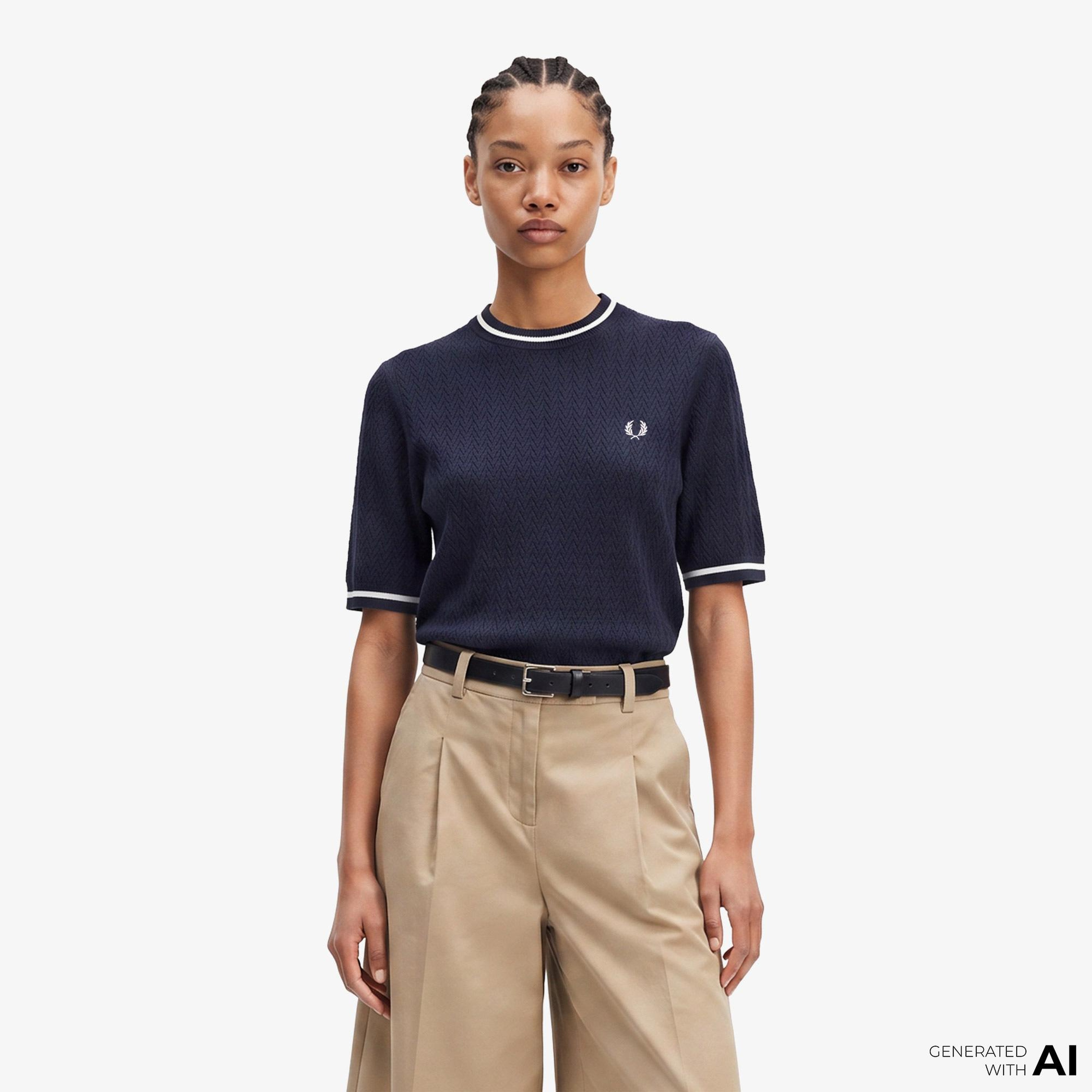 Fred Perry Kadın Lacivert T-Shirt